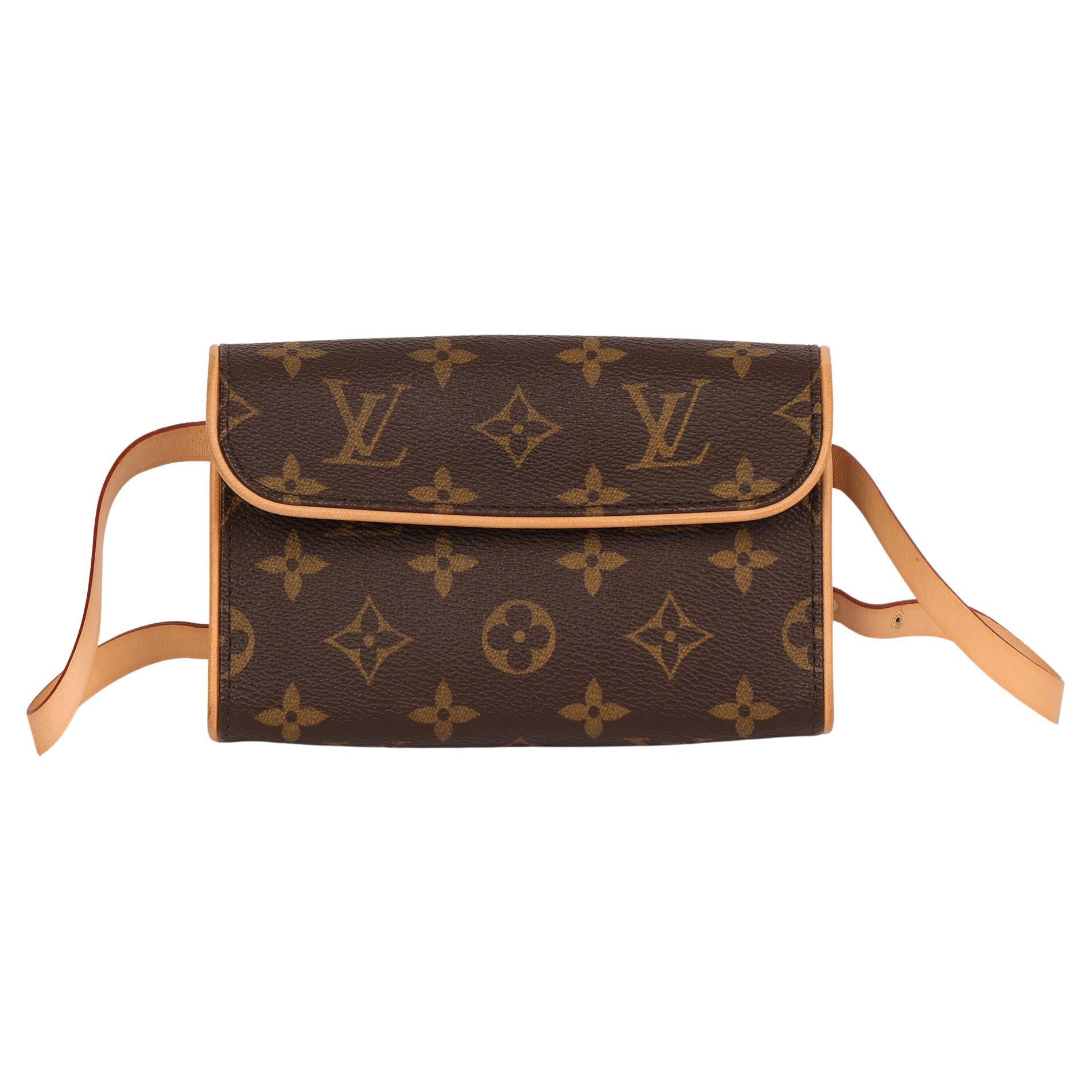 Louis Vuitton Monogram Canvas and Leather Dog Collar XS Brown Cloth  ref.577748 - Joli Closet