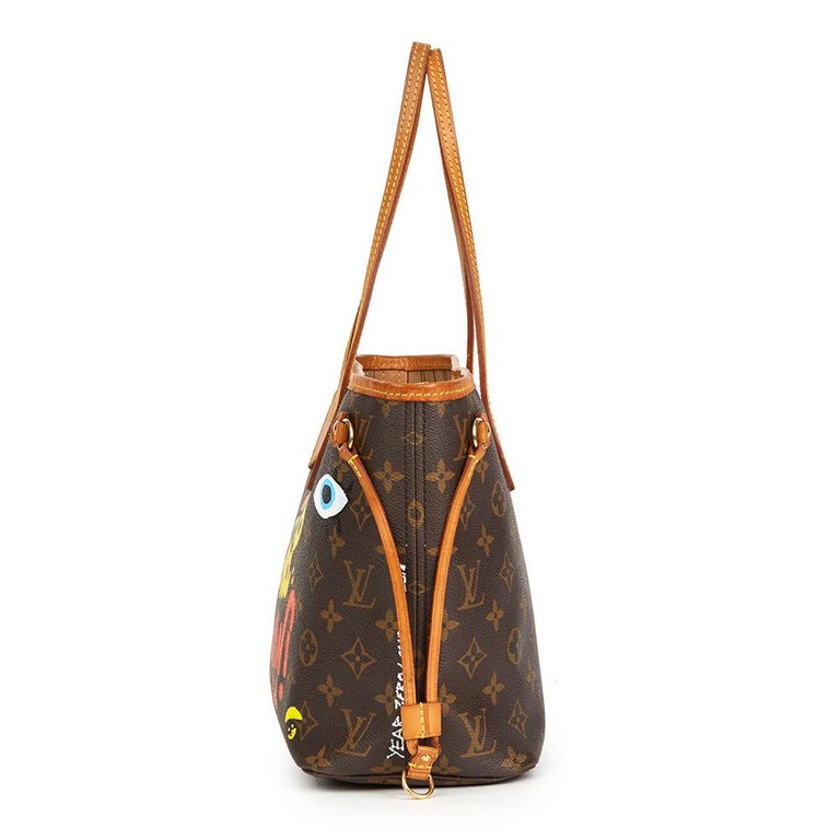 LOUIS VUITTON
 X Year Zero London Hand-painted  ‘Hey Good Lookin’ Brown Monogram Coated Canvas Neverfull PM

Reference: HB2210
Serial Number: VI2087
Age (Circa): 2007
Authenticity Details: Date Stamp (Made in France)
Gender: Ladies
Type: Shoulder,