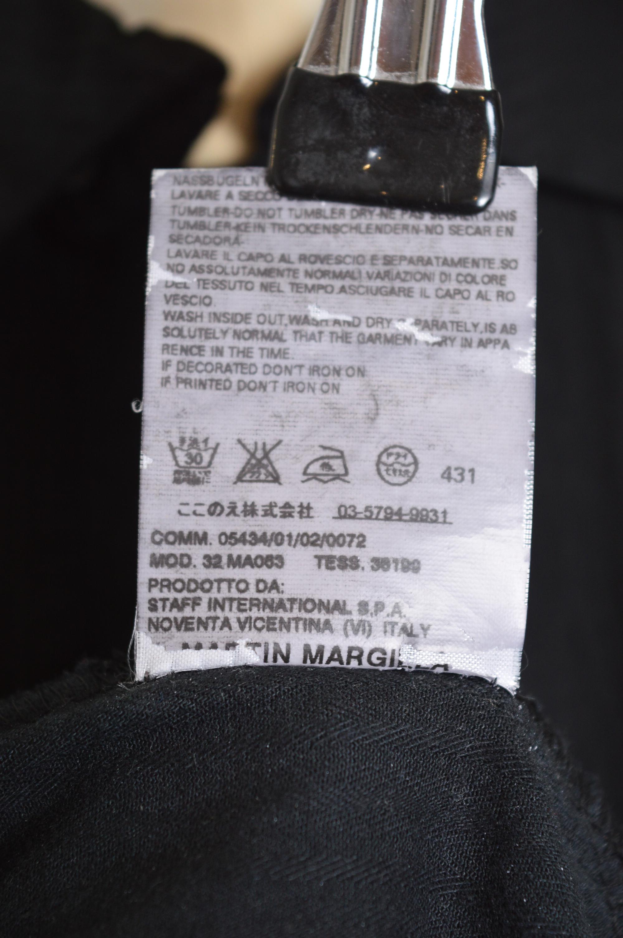 2007 Martin Margiela MM6 Technical Black Knee Length Multi Chrome Zip Skirt en vente 7