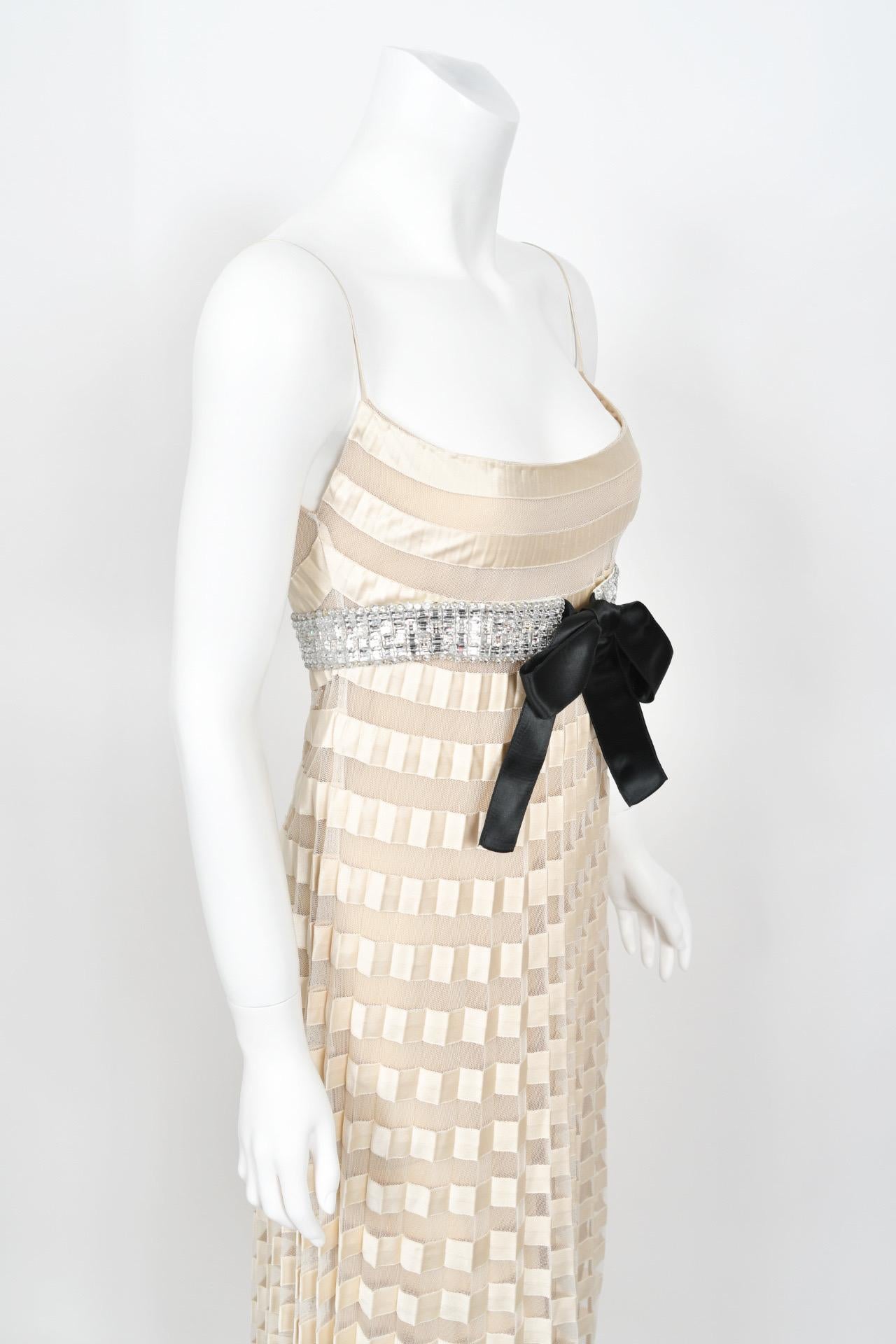 2007 Valentino Documented Runway Ivory Sheer-Illusion Silk & Tulle Pleated Gown 9