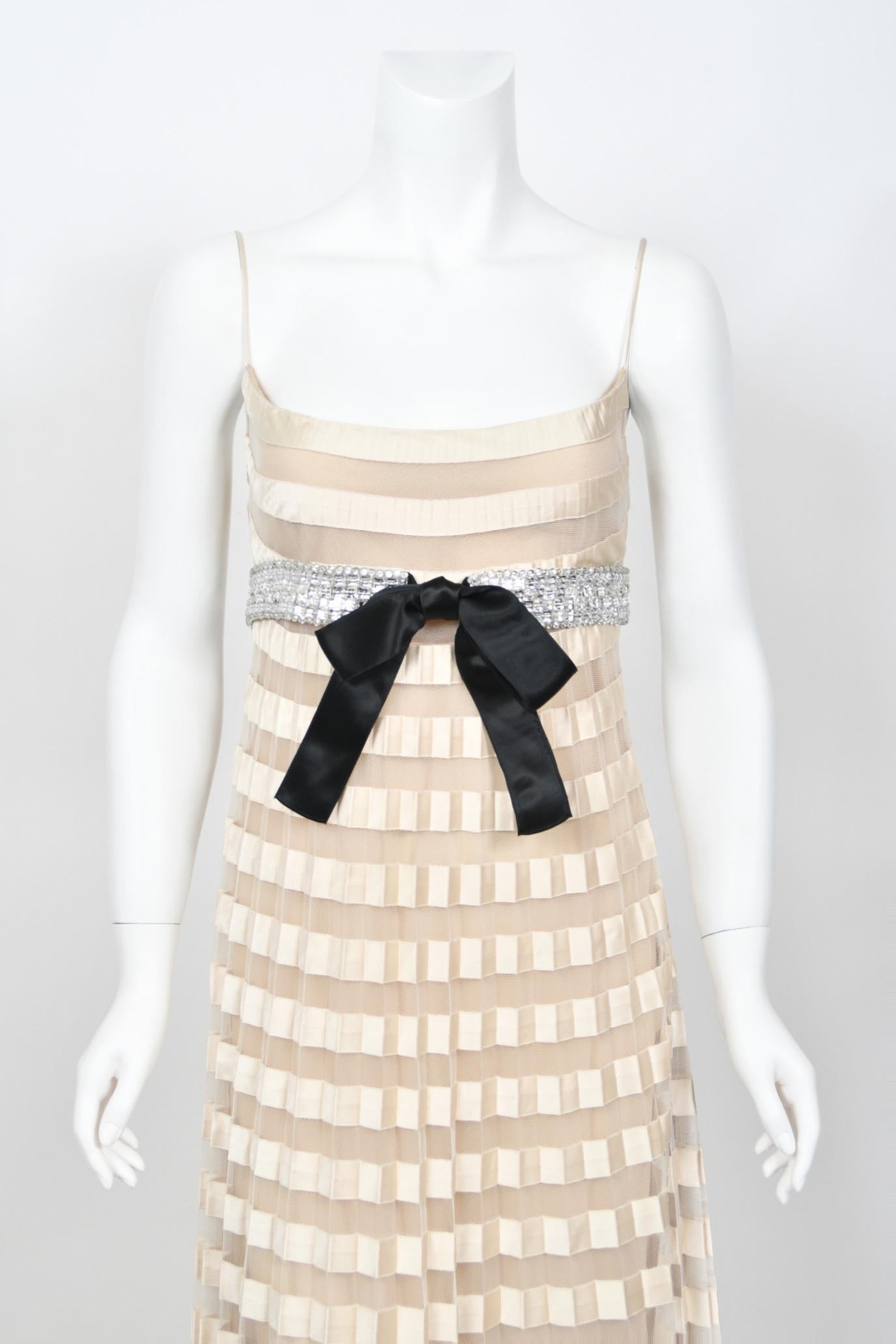 2007 Valentino Documented Runway Ivory Sheer-Illusion Silk & Tulle Pleated Gown 3
