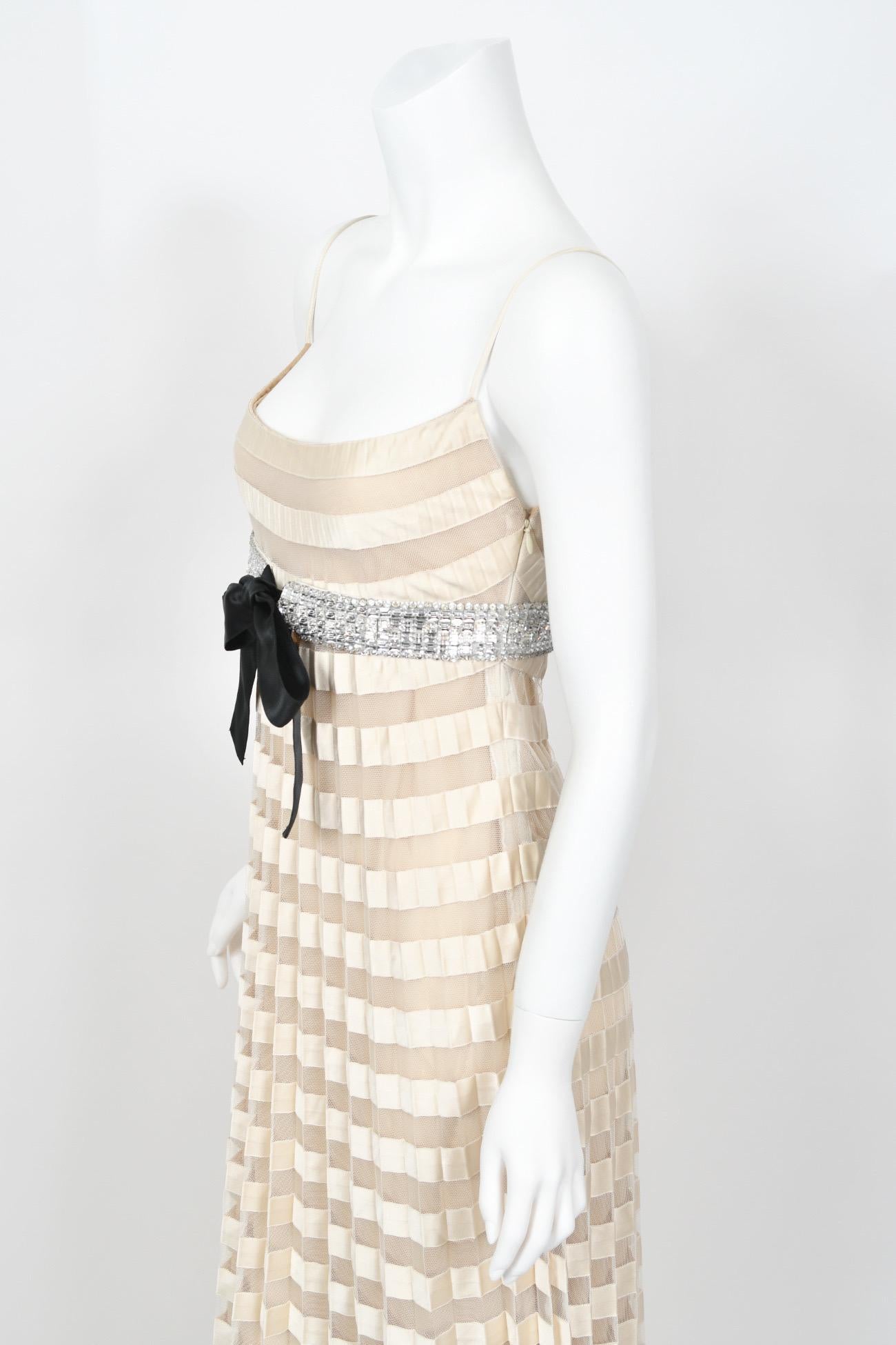 2007 Valentino Documented Runway Ivory Sheer-Illusion Silk & Tulle Pleated Gown 5