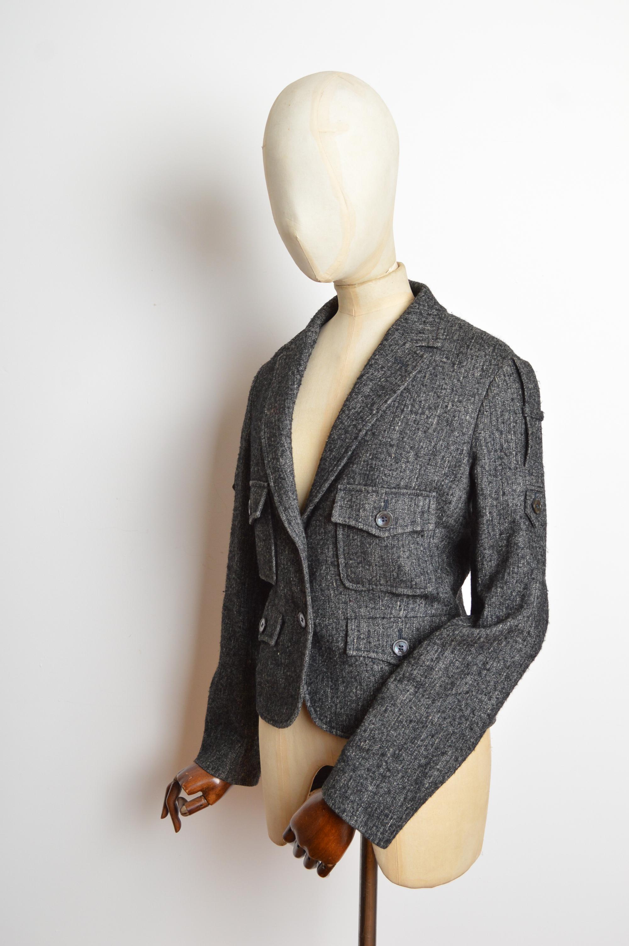 2007 Yves Saint Laurent Charcoal Grey Tailored Mottled Wool Military Blazer In condizioni buone in vendita a Sheffield, GB