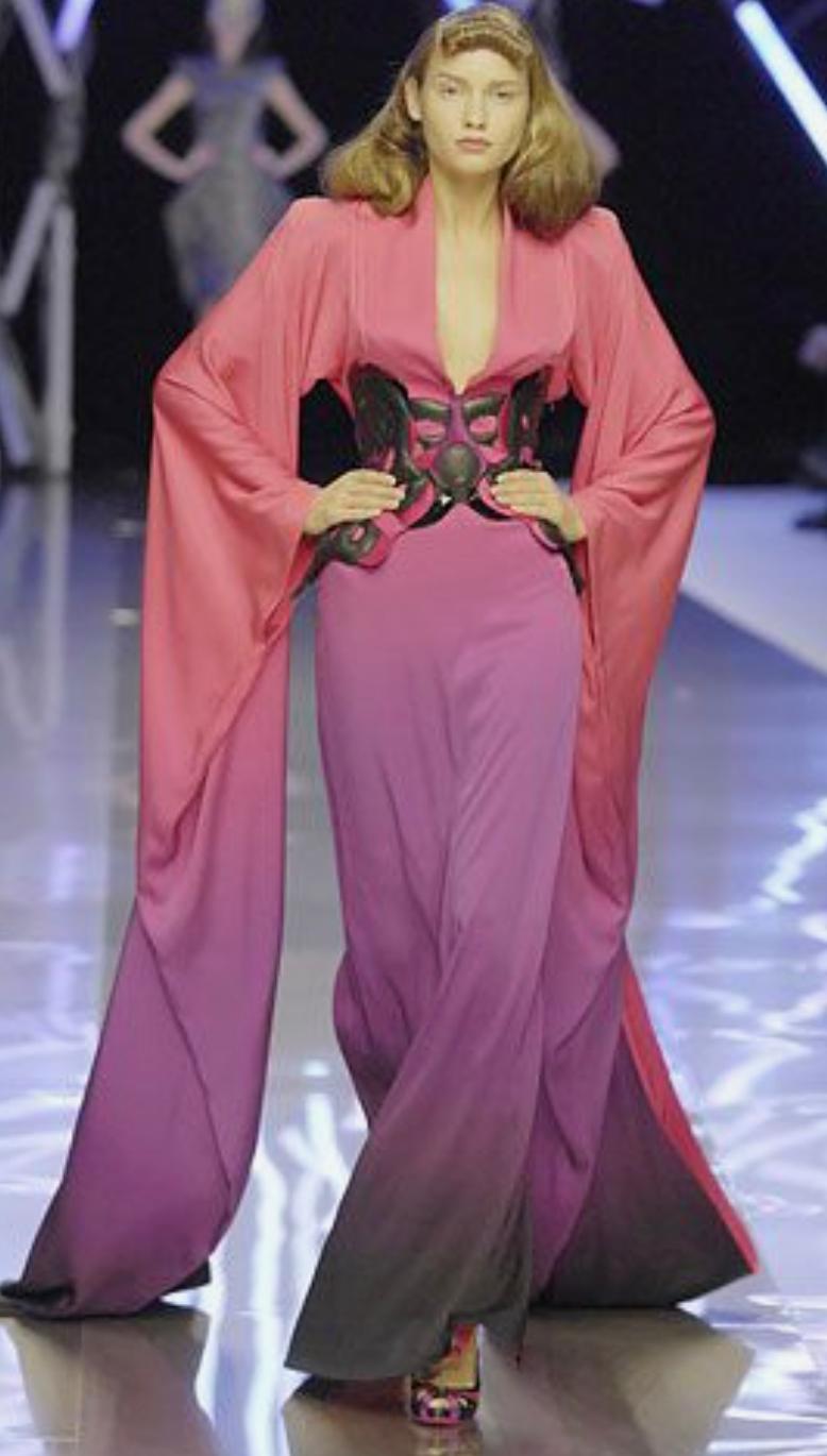 2008 Alexander McQueen Ombre Kimono Gown ' La Dame Bleue' In Good Condition In Austin, TX