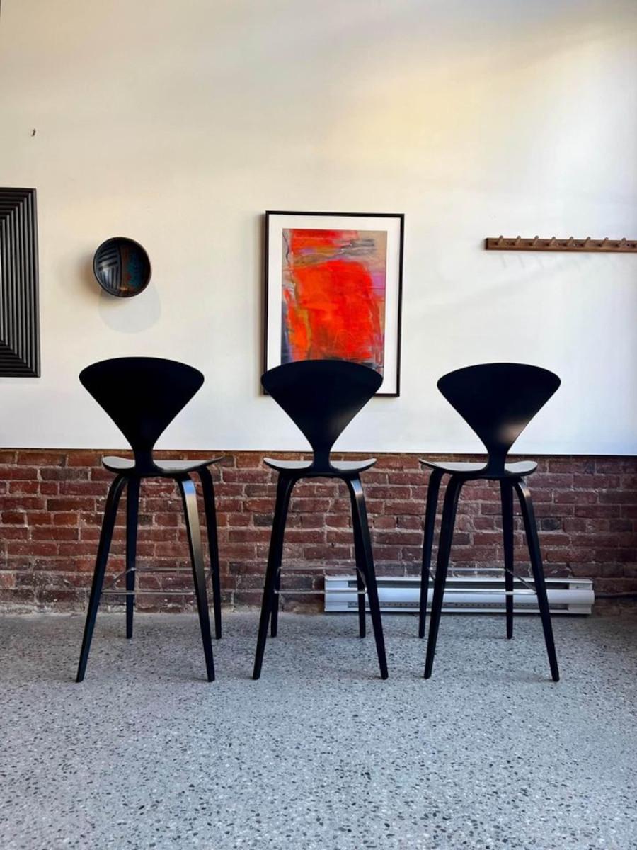 2008 Black Cherner Barstools by Cherner Chair Company In Excellent Condition For Sale In Victoria, BC