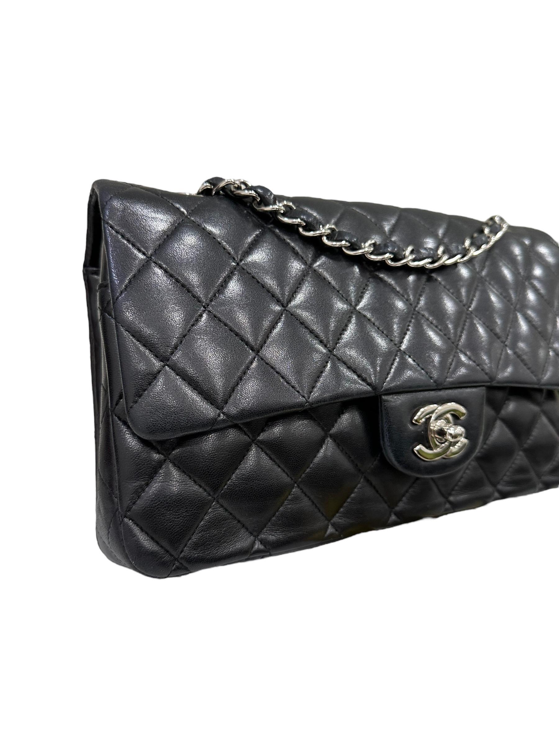 Women's 2008 Chanel. 2.55 Timeless Black Leather Shoulder Bag