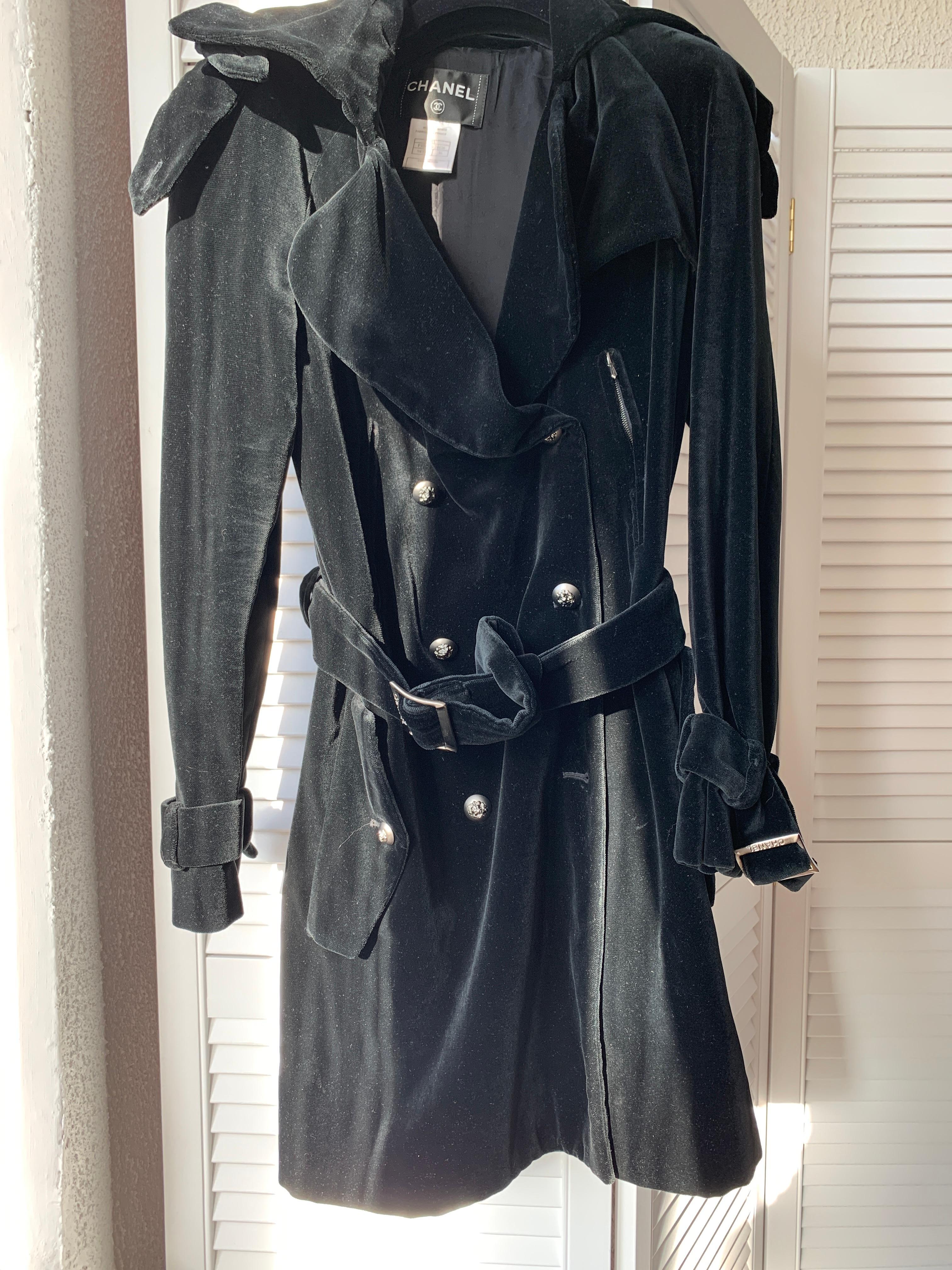 2008 Chanel & Karl Lagerfeld 08A Black Velvet Double Breast Coat with Belt For Sale 7