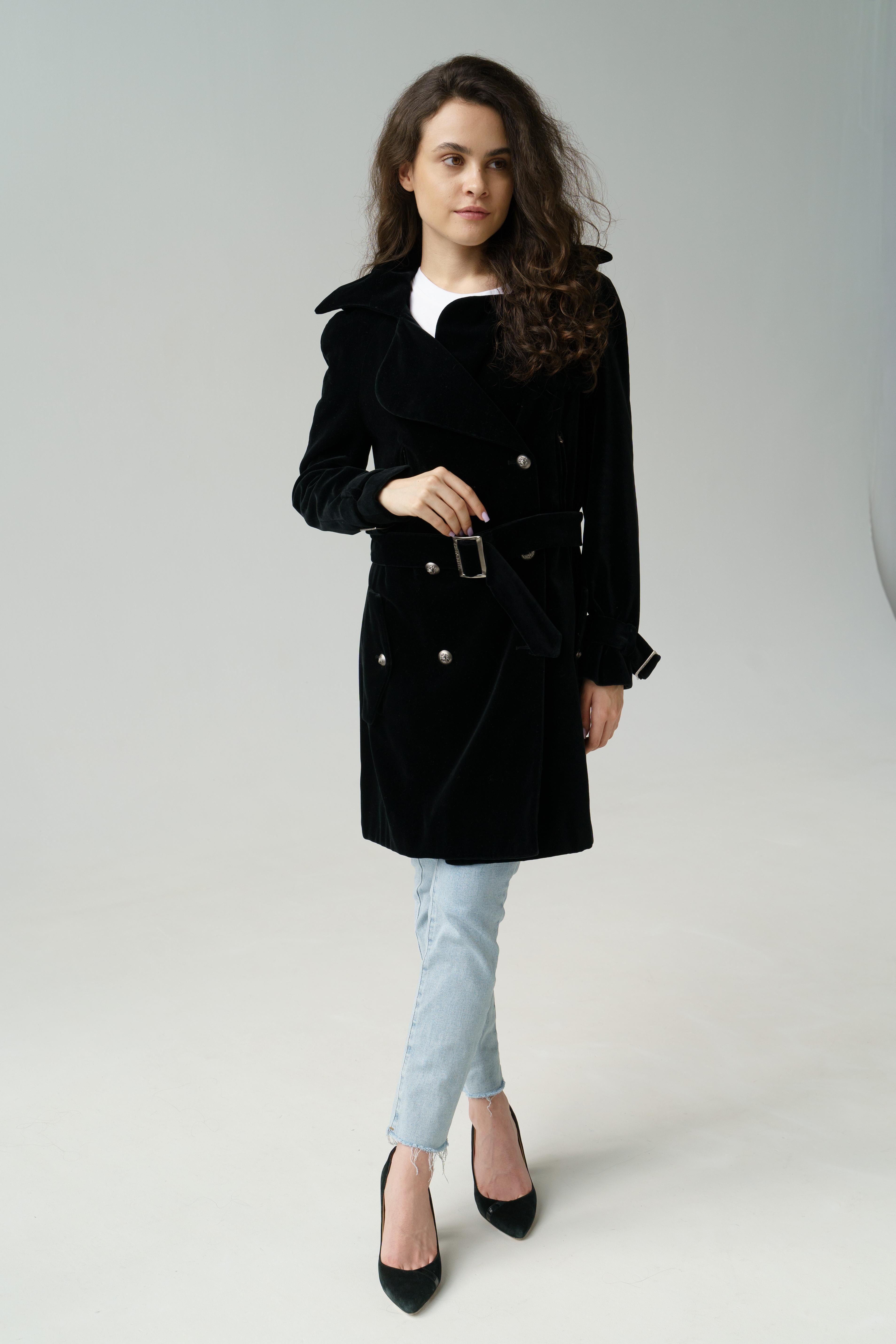 Women's 2008 Chanel & Karl Lagerfeld 08A Black Velvet Double Breast Coat with Belt For Sale