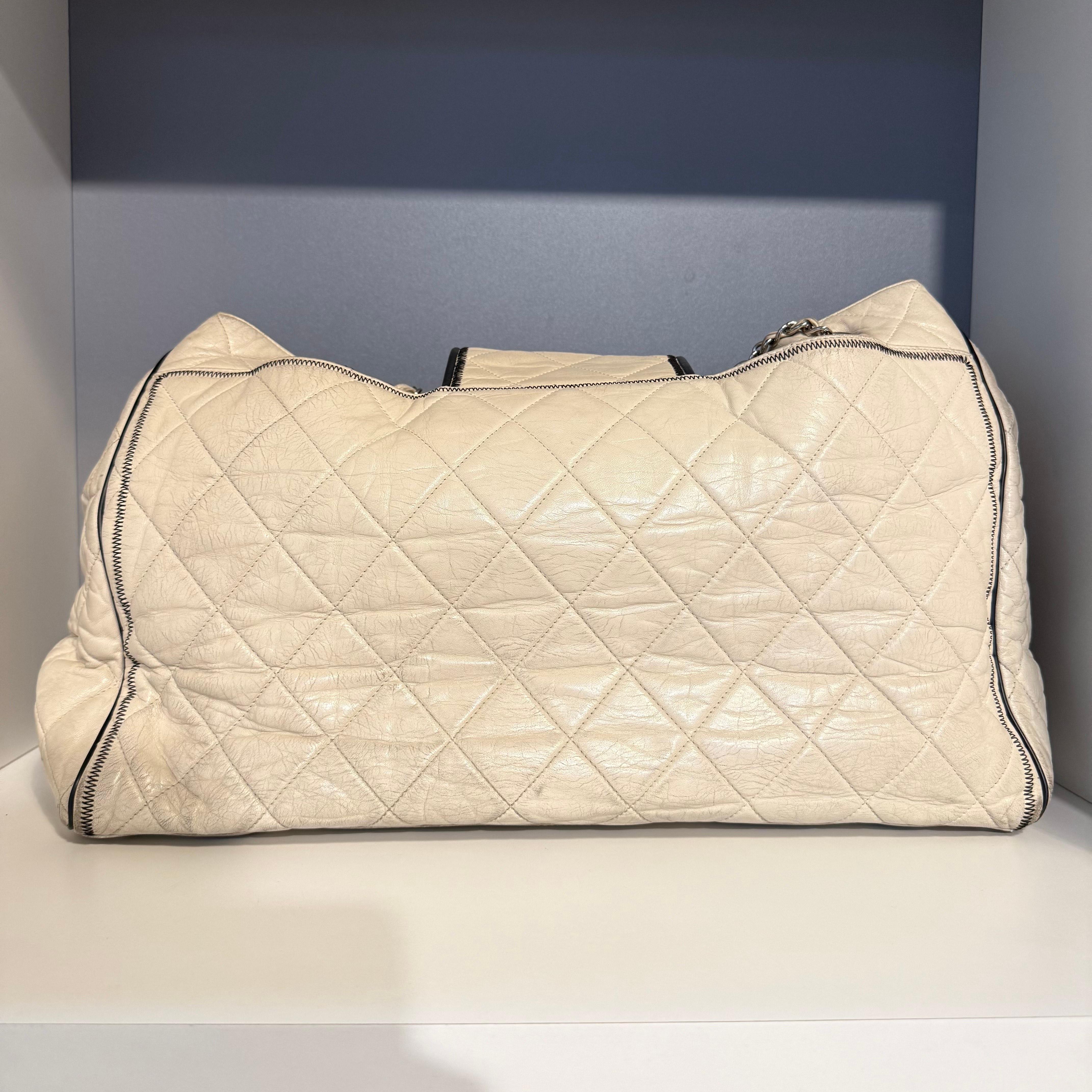Beige 2008 Chanel Mademoiselle Lock East West Lambskin Bag in vendita