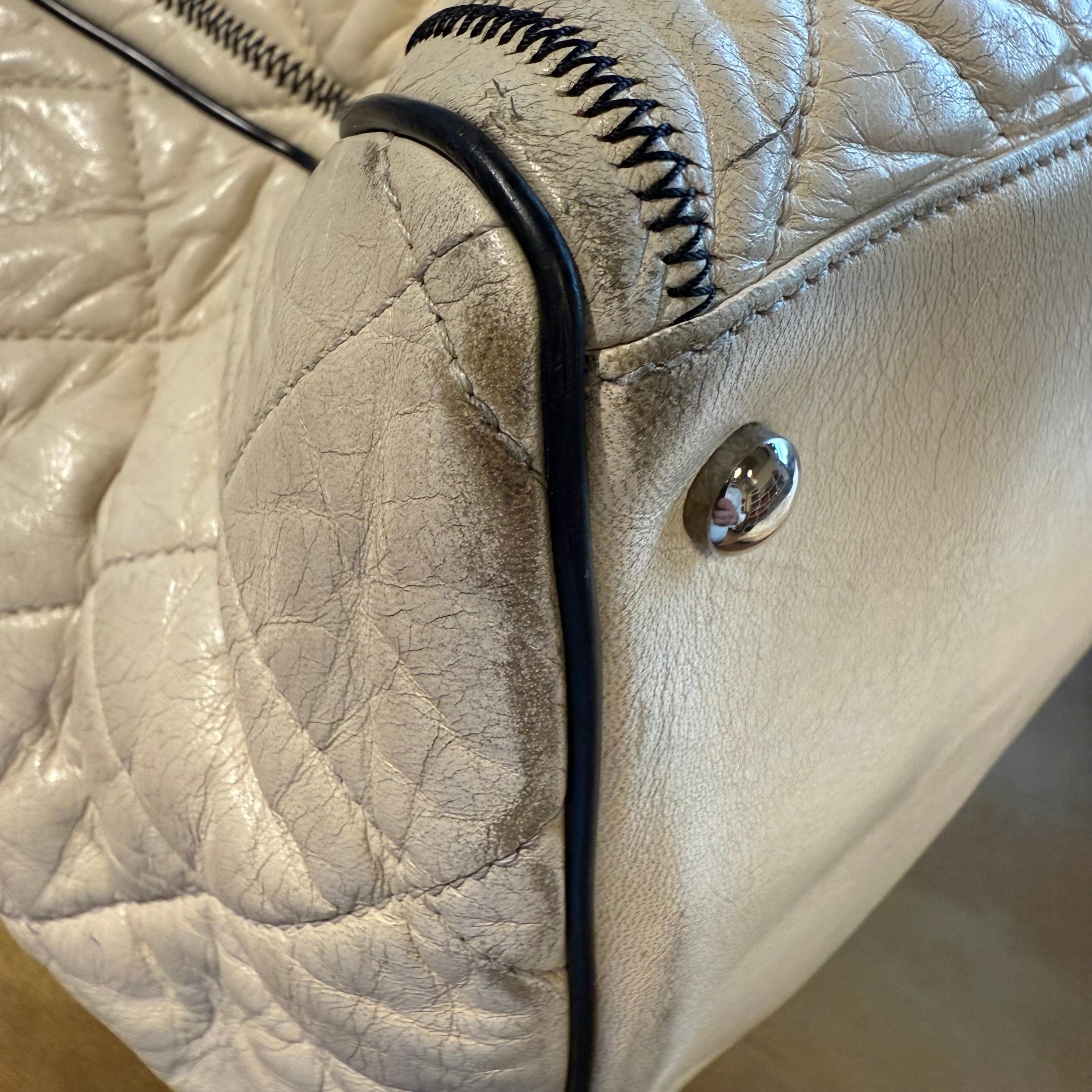 2008 Chanel Mademoiselle Lock East West Lambskin Bag in vendita 3
