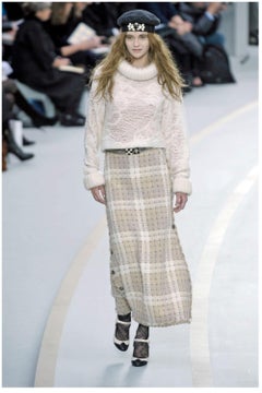 2008 Chanel sweater 08A Alpaca/Cashmere/Mohair. Made in France