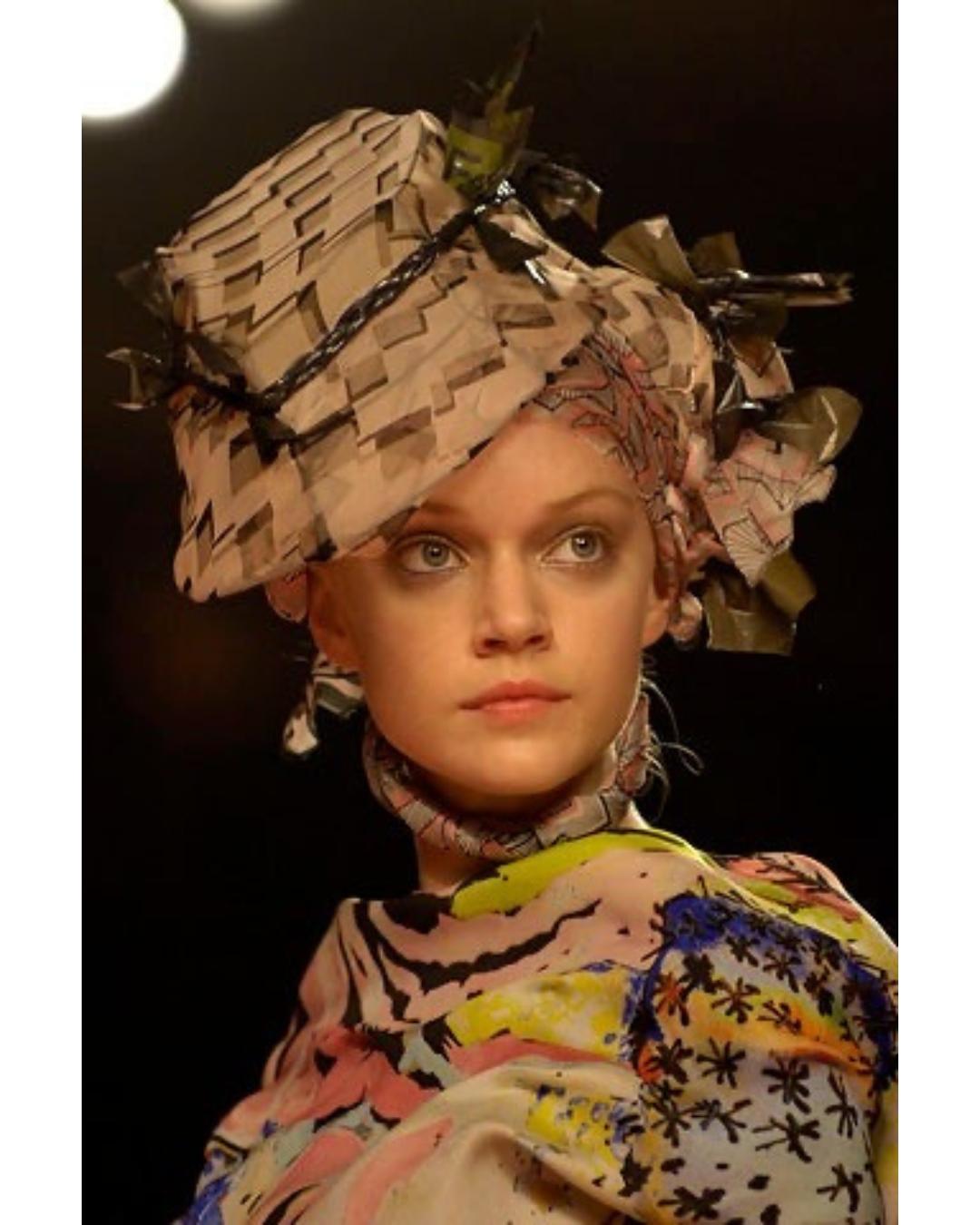2008 Christian Lacroix Laufsteg Dokumentiertes Kleid mit Pop-Art-Druck im Angebot 2