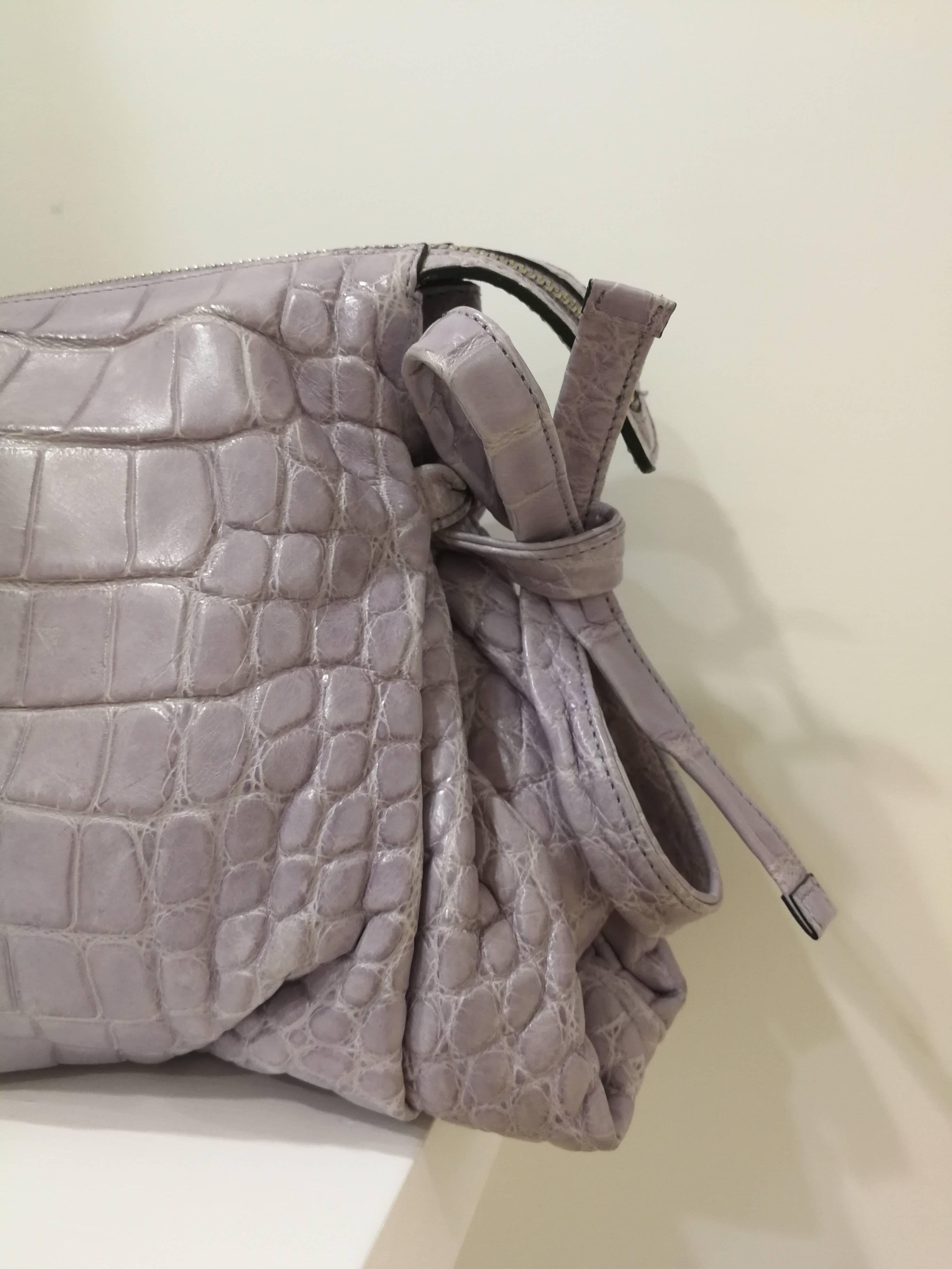 Women's or Men's 2008 Gucci unique limited edition crocodile leather hysteria lilla bag For Sale