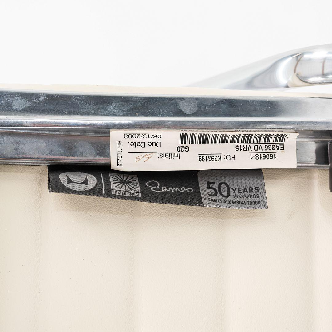 2008 Herman Miller Eames Aluminium Management-Schreibtischstuhl aus cremefarbenem Leder im Angebot 3