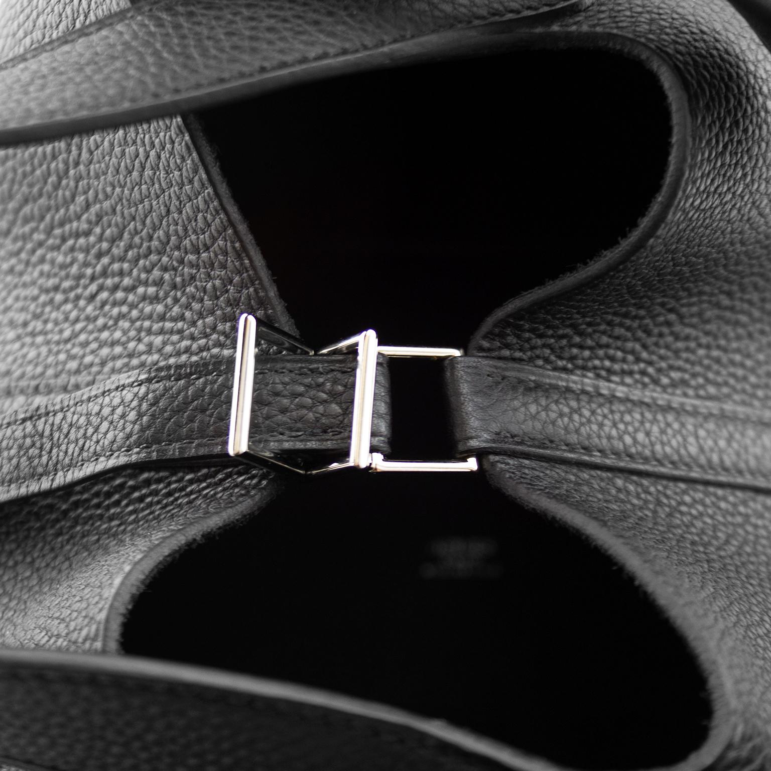 2008 Hermes Black Picotin 22 MM Bag  In Good Condition In Toronto, Ontario