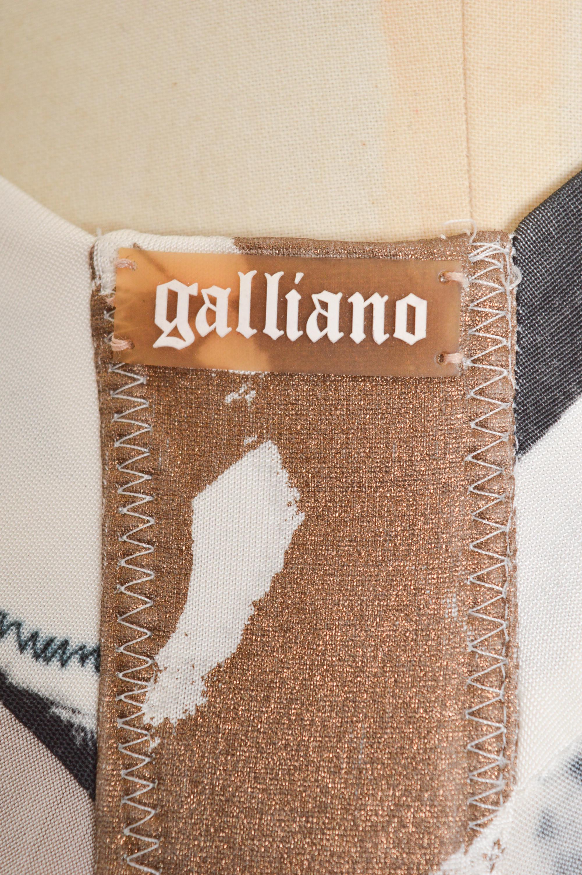 2008 John Galliano Tabloid Print Drapiertes Cocktailkleid mit Zeitungsmotiven im Angebot 9