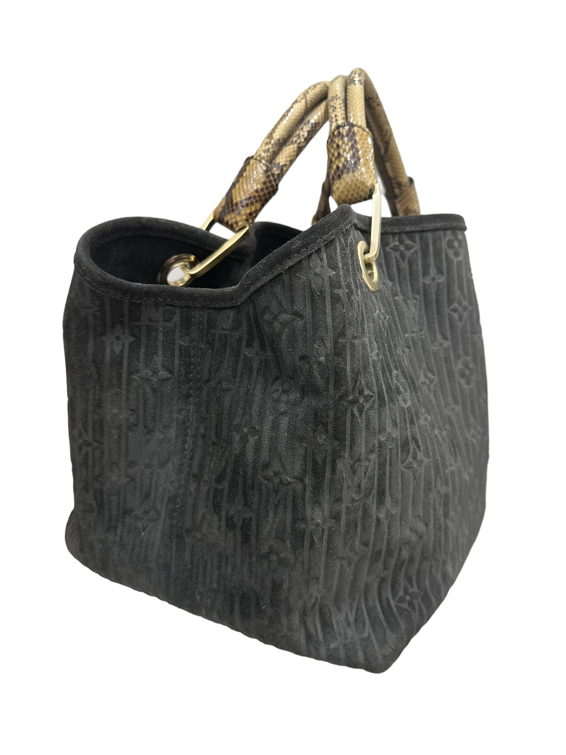 2008 Lousi Vuitton Whisper Black Suede Top Handle Bag Limited Edition For Sale 5
