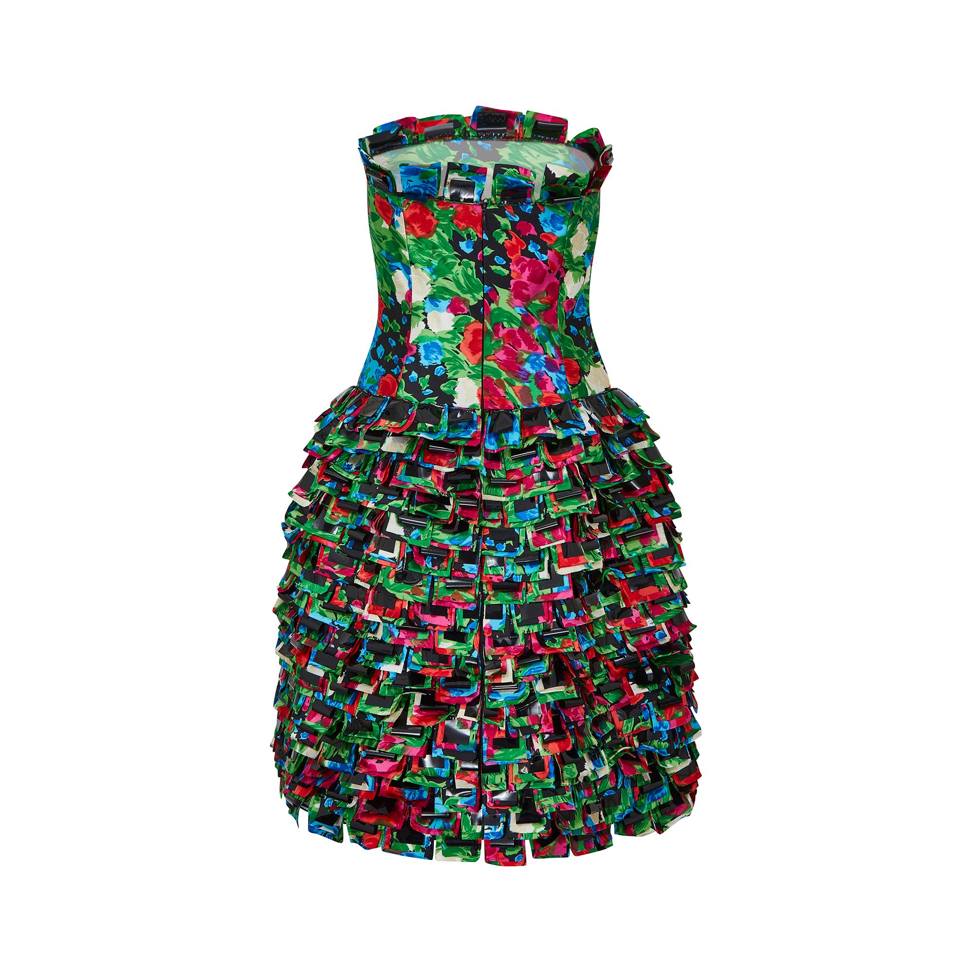 2008 Runway Oscar de la Renta Strapless Ruffle Tiered Dress In Excellent Condition For Sale In London, GB