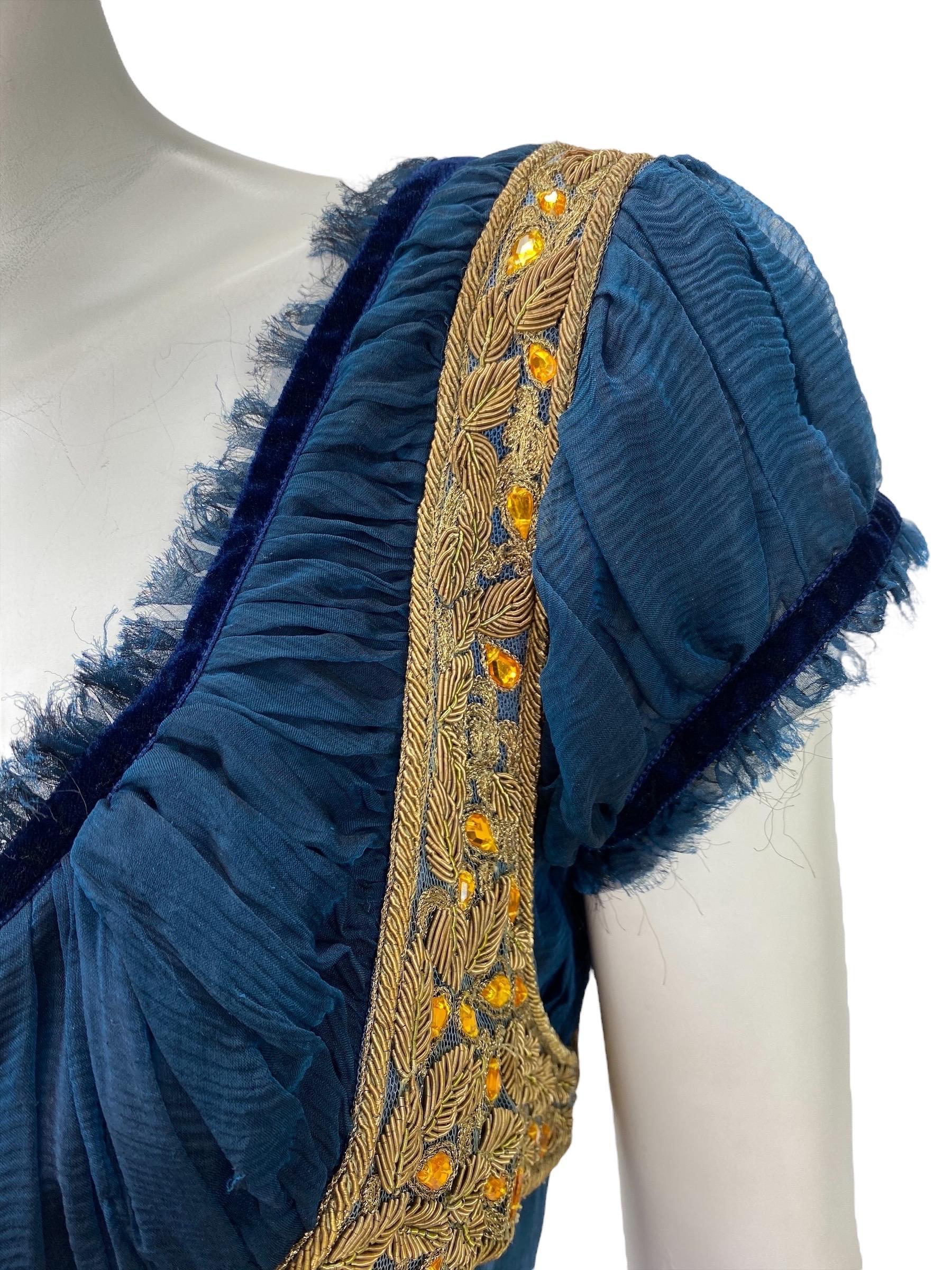 Alexander McQueen - Robe vintage brodée de fil métallique et ornée de cristaux, taille 40, 2008 Pour femmes en vente