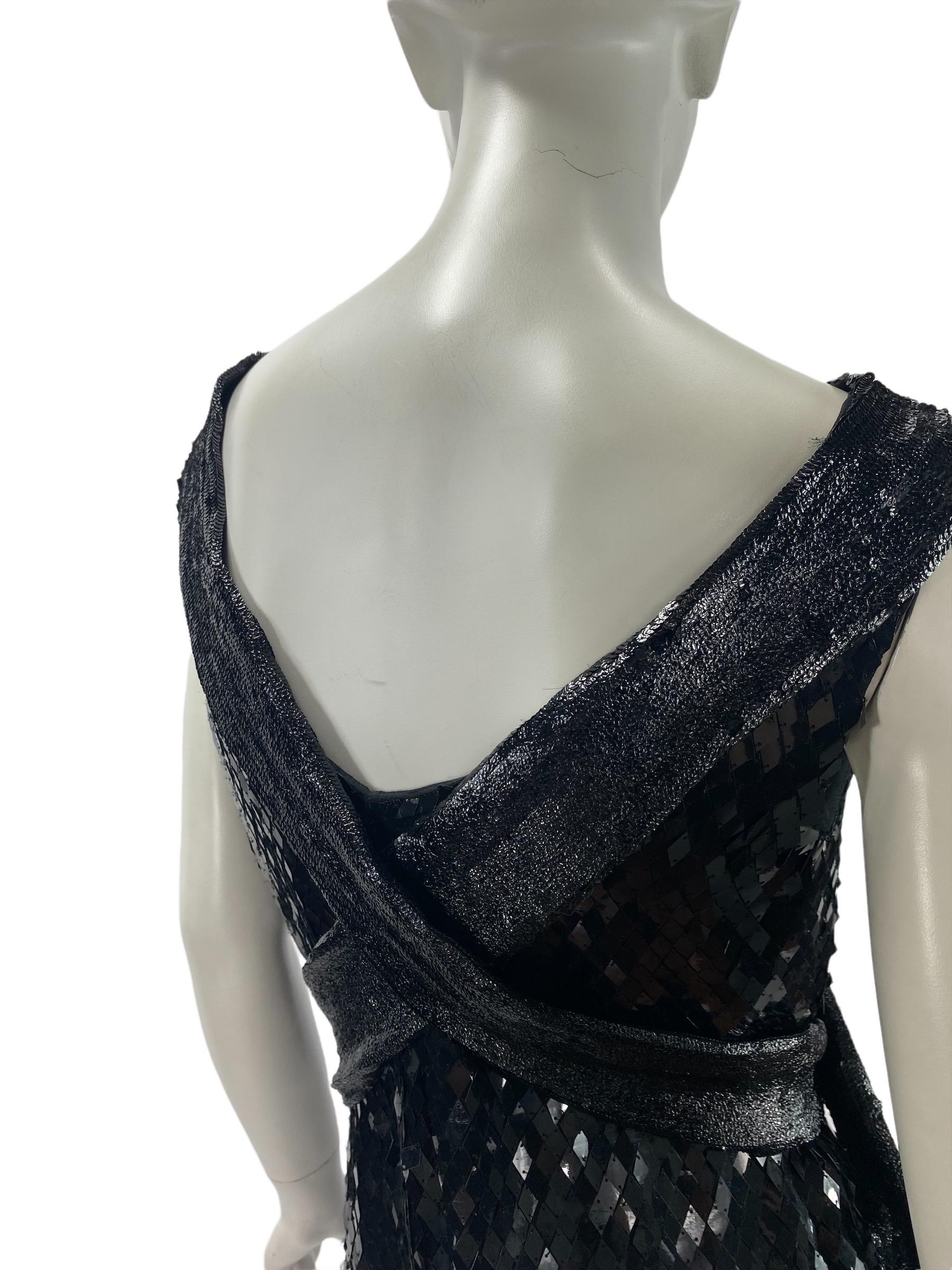 NWT Vintage Gucci 2008 Collection Vestido Negro Adornado Italiano 40 en venta 3