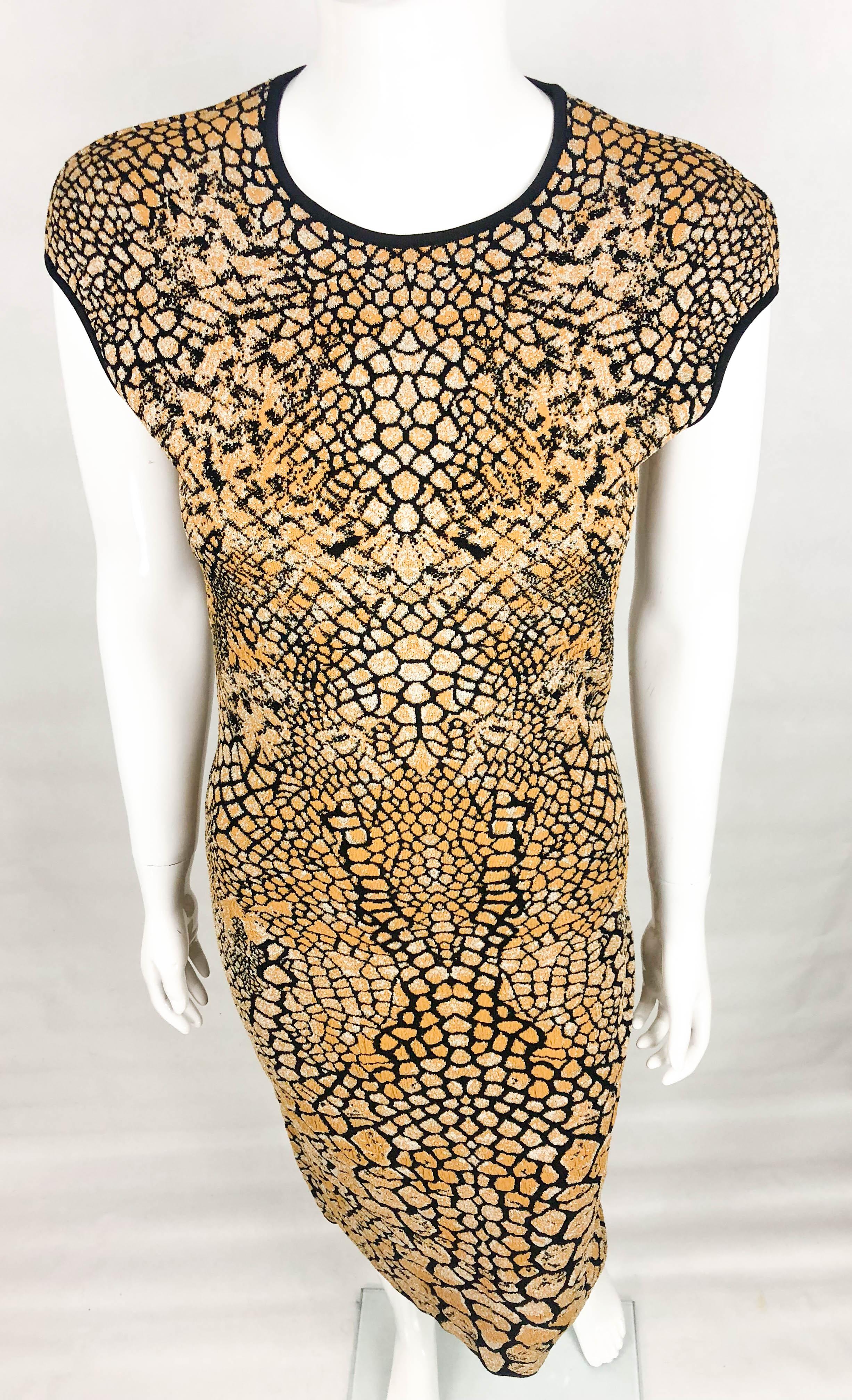 2009 Alexander McQueen Stretch Knit Golden and Black Dress For Sale 2