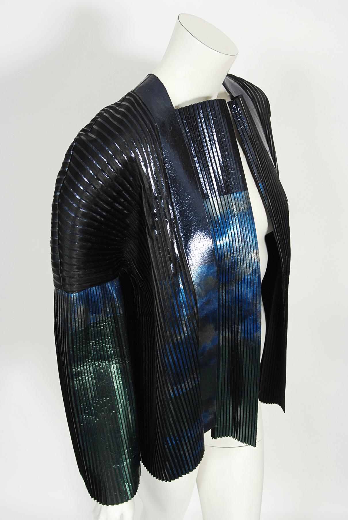 2009 Balenciaga Runway Iridescent Pleated Blue Silk Bell-Sleeve Jacket w/ Tags 9