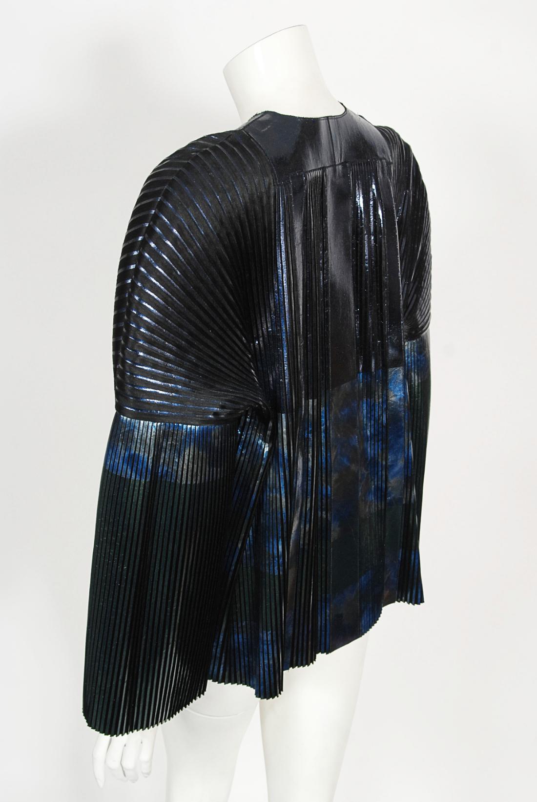 2009 Balenciaga Runway Iridescent Pleated Blue Silk Bell-Sleeve Jacket w/ Tags 11