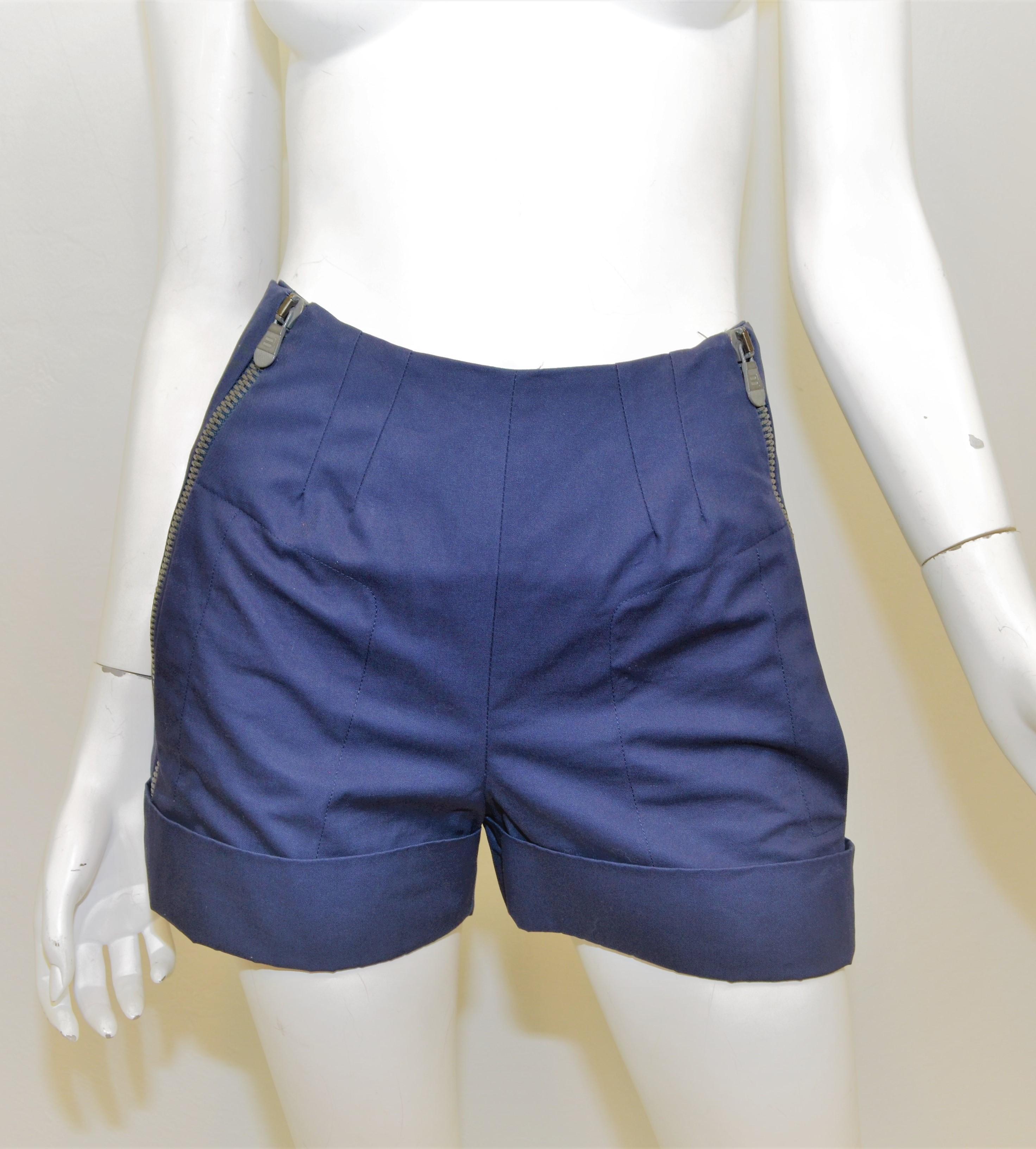 Balenciaga Zip Waist Shorts are featured in a navy blue color with matte silver-tone zippers and decorative back pockets, cuffed hem. Shorts are labeled size 38, made in Italy. Excellent condition with normal/light wear. 

Measurements:
waist 30'',