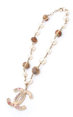 2009 Chanel CC Necklace Pearl and Print