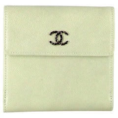 Portefeuille en cuir vert Chanel 2009 