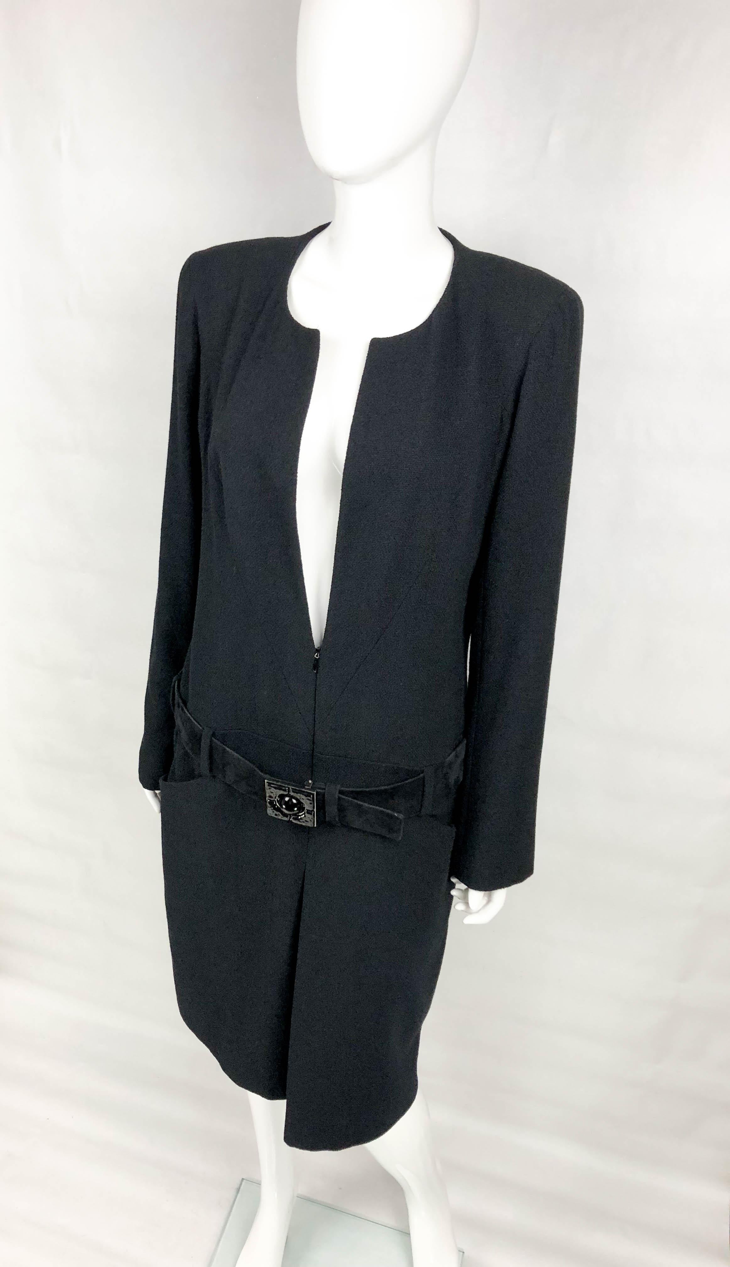 2009 Chanel Runway Look Black Wool Belted Dress / Coat (Large Size) For Sale 2