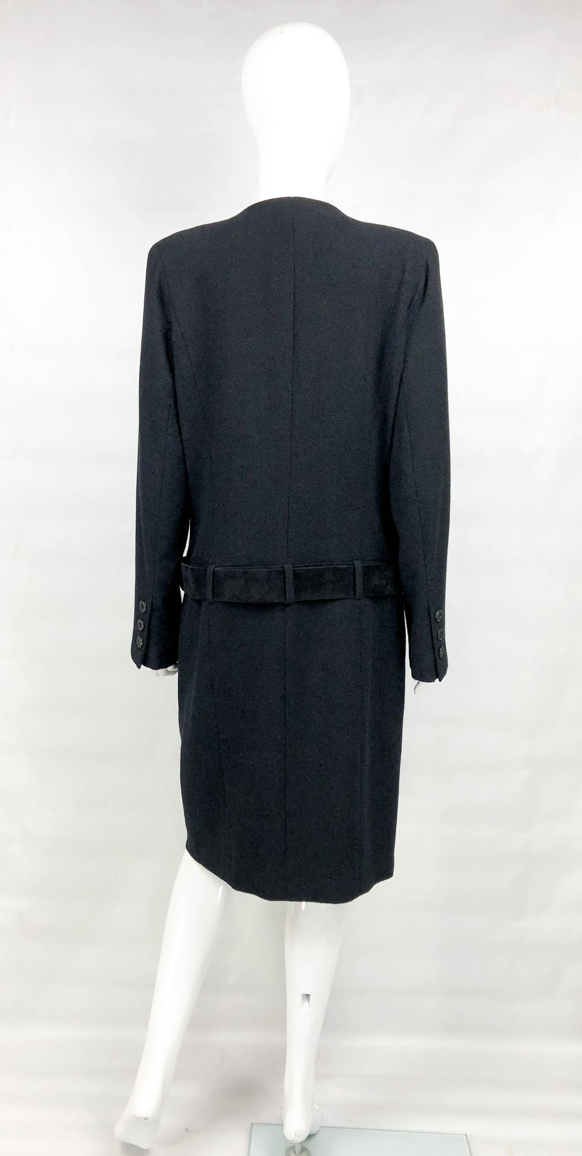 2009 Chanel Runway Look Black Wool Belted Dress / Coat (Large Size) For Sale 4