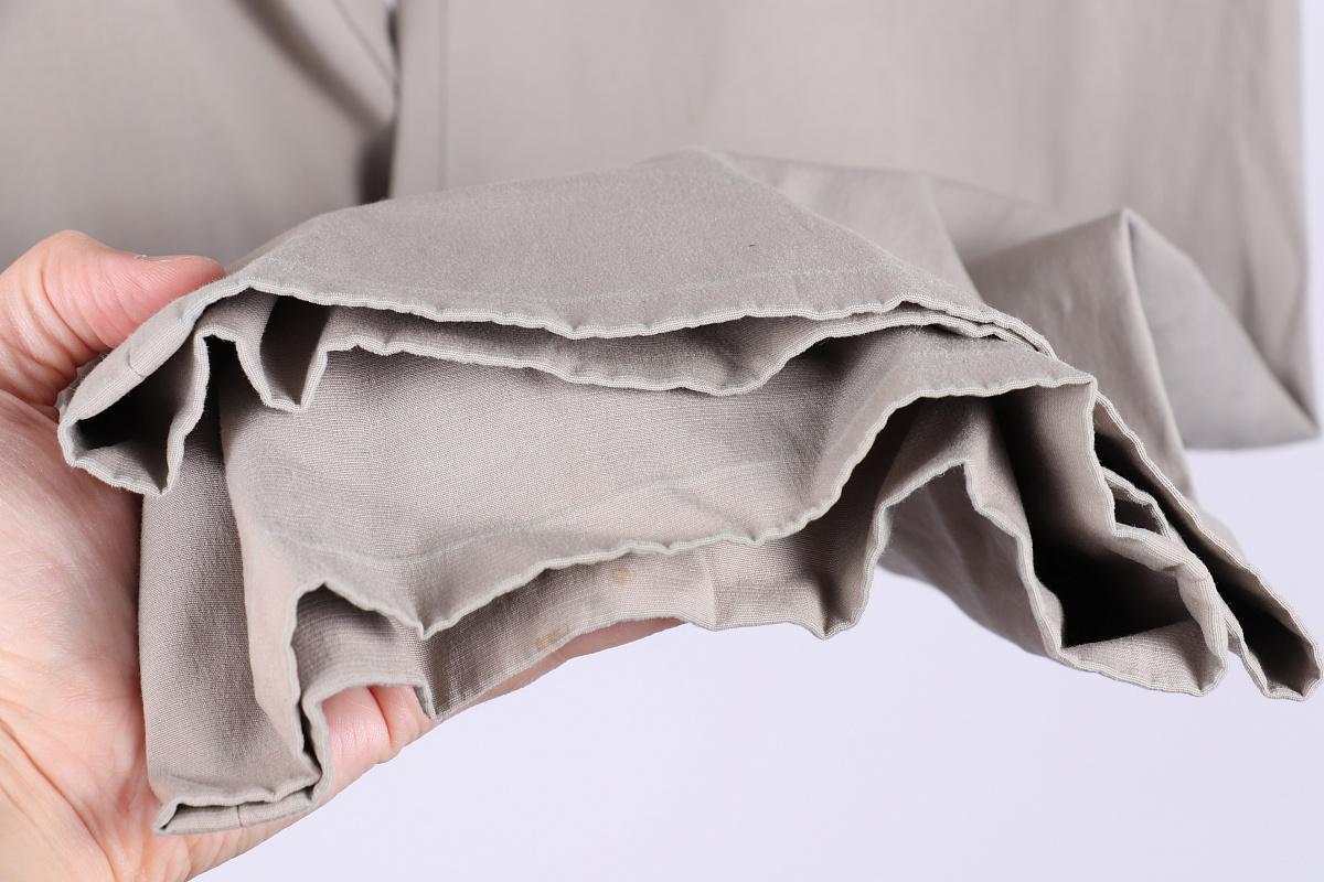 2009 Christian Dior trousers
Collection: 2009 Spring/Summer
Size F 34

Good condition, some micro-stains, see photo