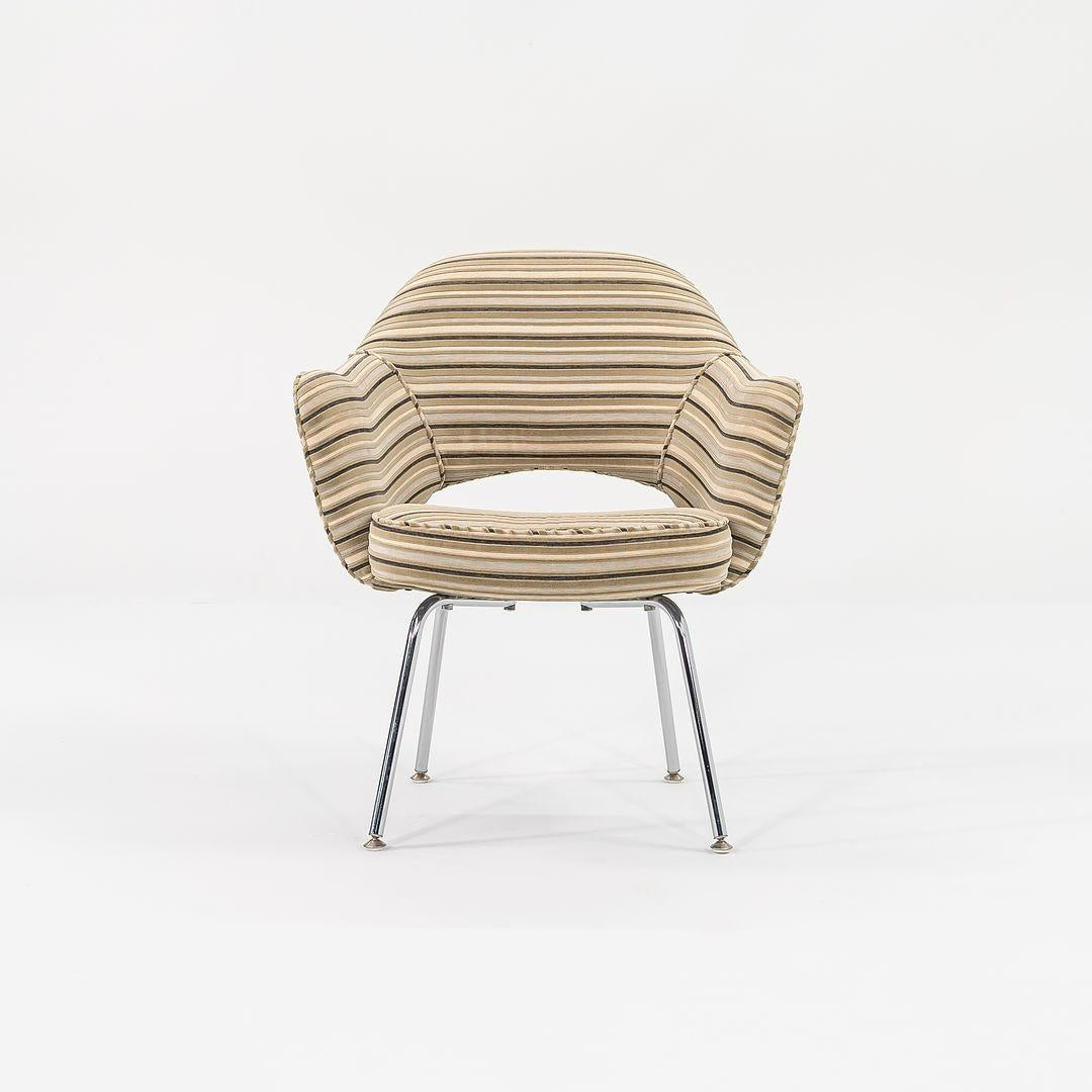 2009 Eero Saarinen para Knoll Sillón con Reposabrazos de Tejido a Rayas Modelo 71APC en venta 4