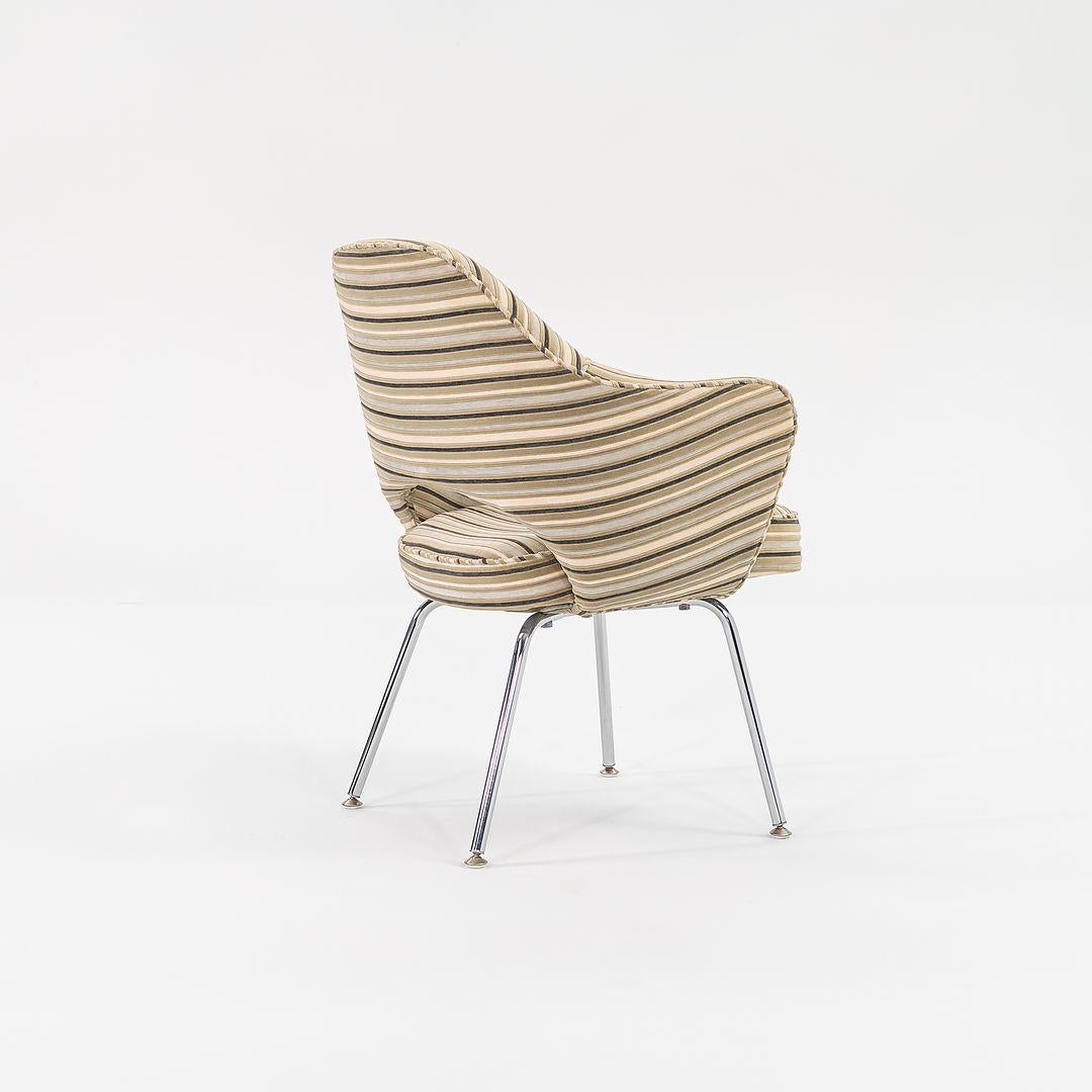2009 Eero Saarinen para Knoll Sillón con Reposabrazos de Tejido a Rayas Modelo 71APC Siglo XXI y contemporáneo en venta