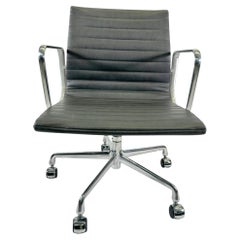 2009 Herman Miller Eames Aluminum Group Management Chair in Pebble Gray Leather