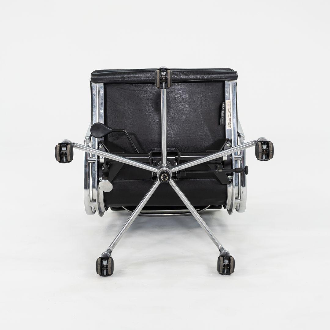 2009 Herman Miller Eames Soft Pad Management Desk Chair Pelle nera 1x Disponibile 3