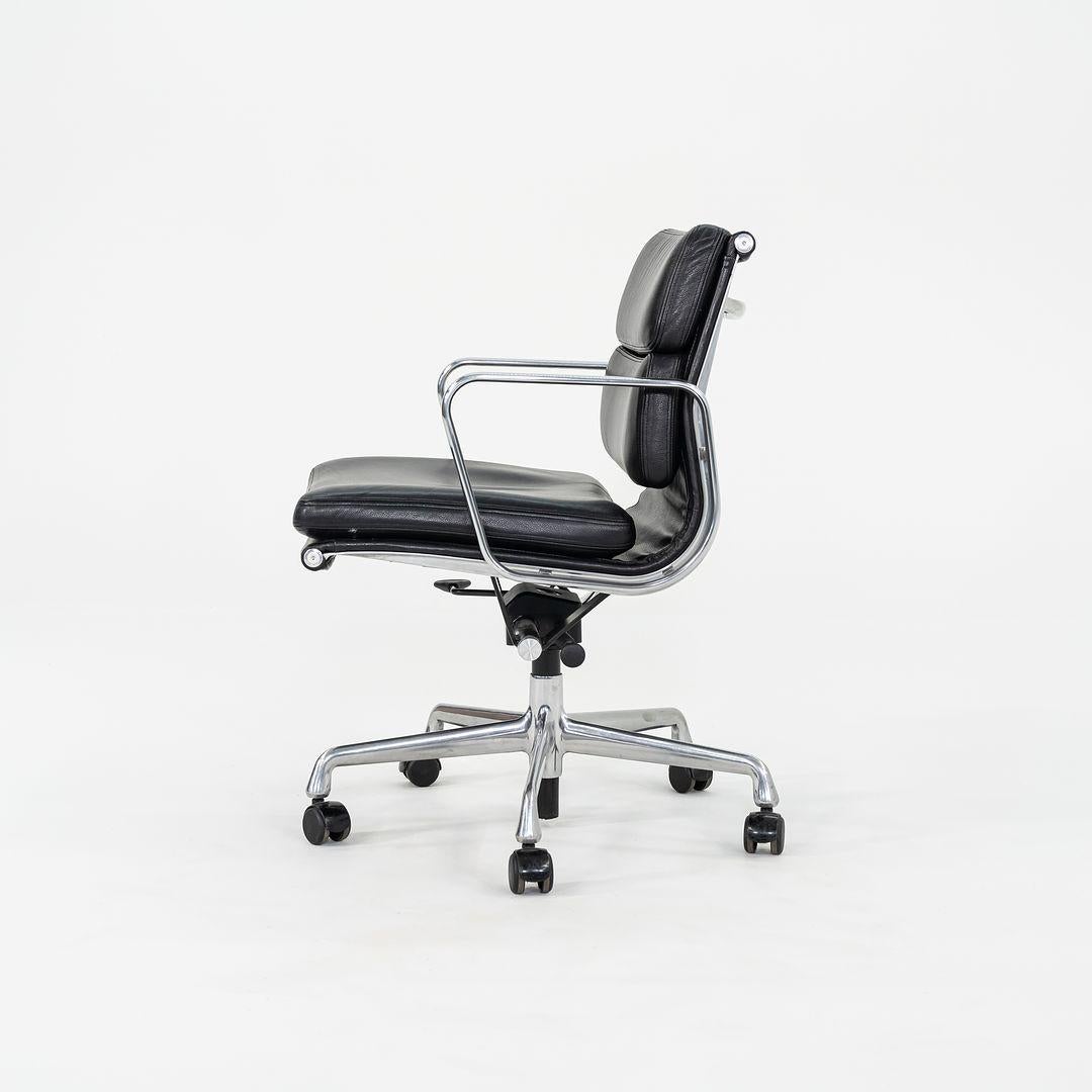 Alluminio 2009 Herman Miller Eames Soft Pad Management Desk Chair Pelle nera 1x Disponibile