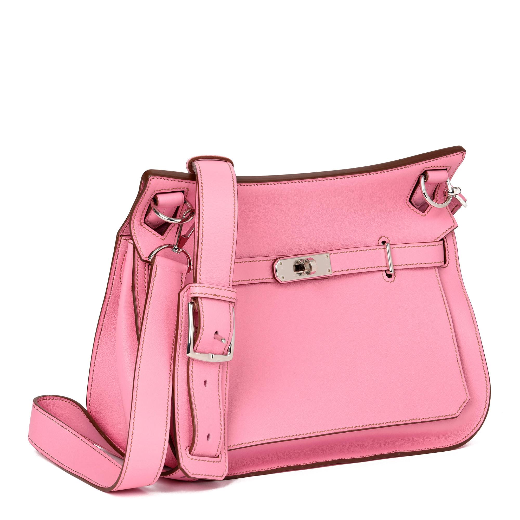 HERMÈS
Bubblegum 5P Rosa Swift Leder Jypsiere 28

Seriennummer: [M]
Alter (CIRCA): 2009
Begleitet von: Hermès Staubbeutel, Pflegebroschüre, Schutzfilz
Details zur Authentizität: Datumsstempel (Made in France)
Geschlecht: Damen
Typ: Schulter,