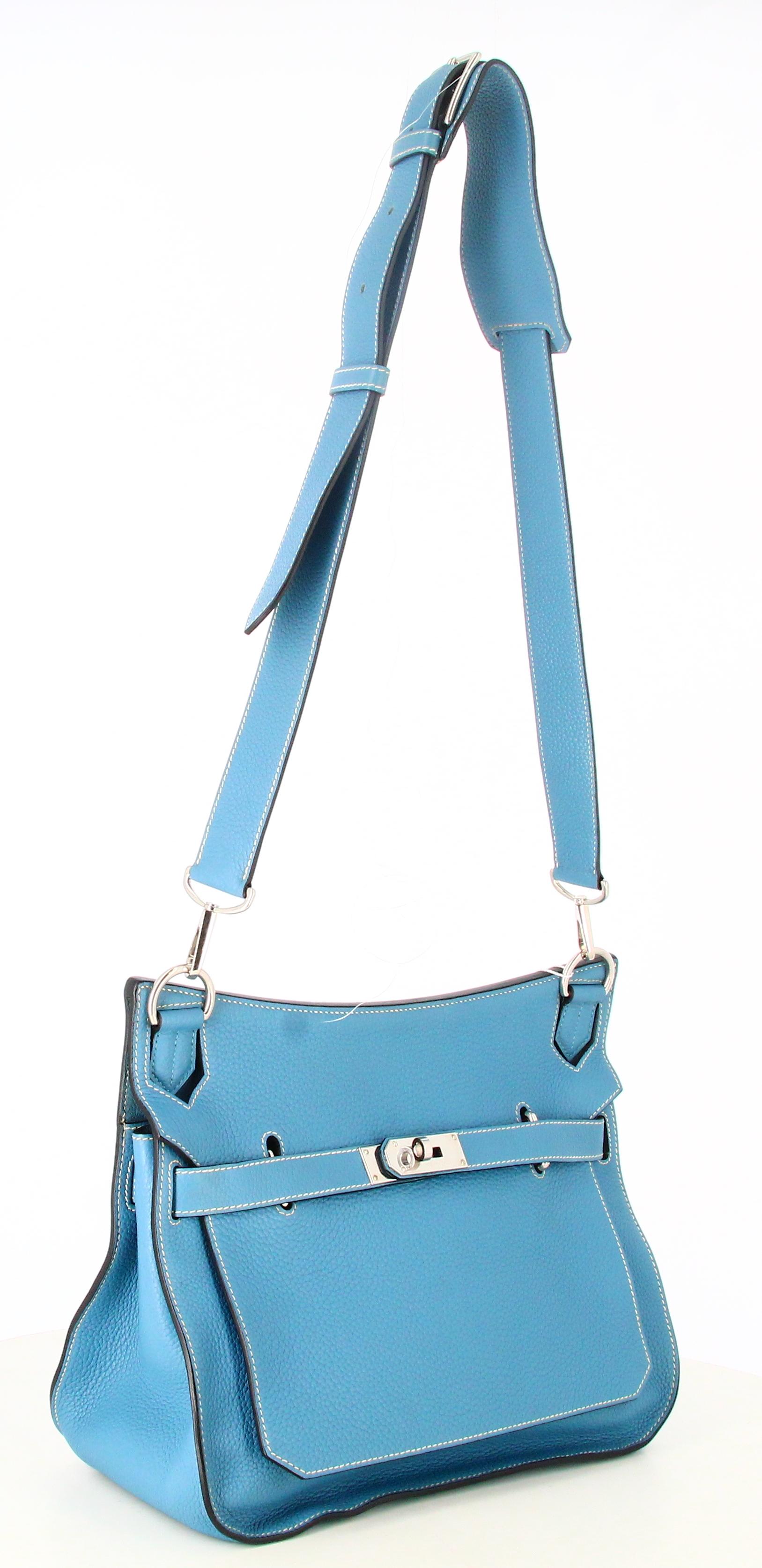 2009 Hermes Clemence Jypsiere Shoulder Bag 31 In Good Condition For Sale In PARIS, FR