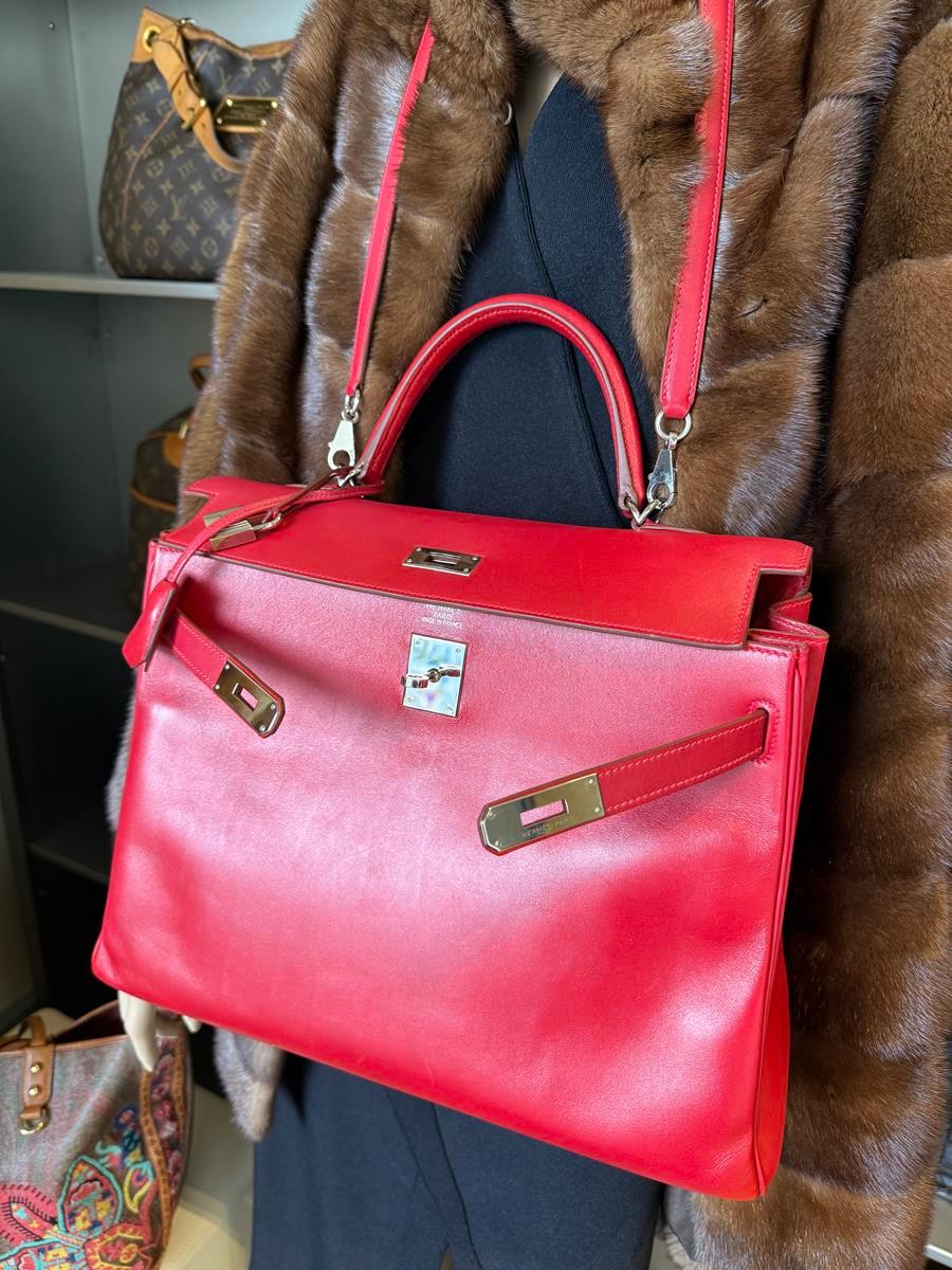 2009 Hermès Retourne Kelly 35 Clemence Red PHW For Sale 12
