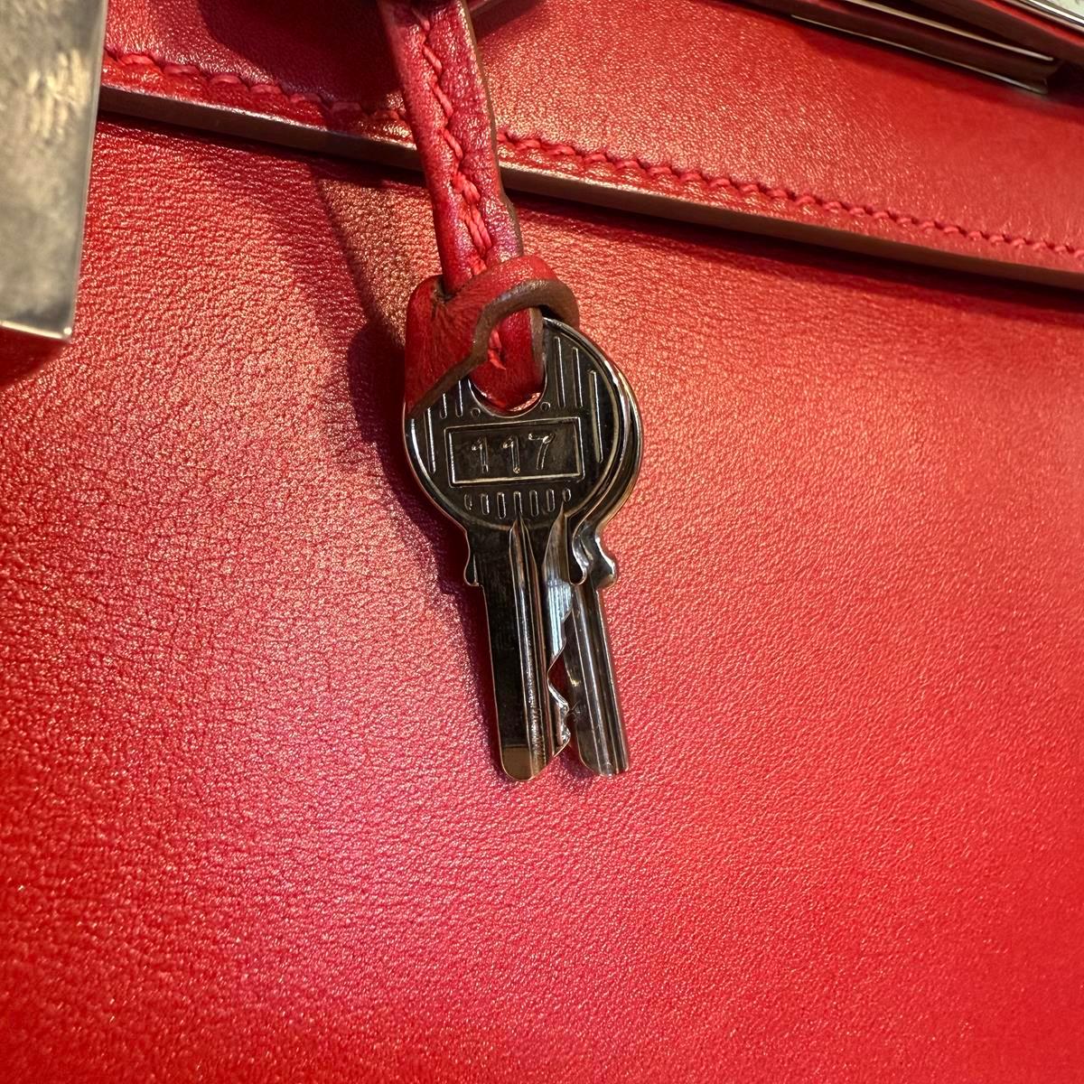 2009 Hermès Retourne Kelly 35 Clemence Red PHW For Sale 5