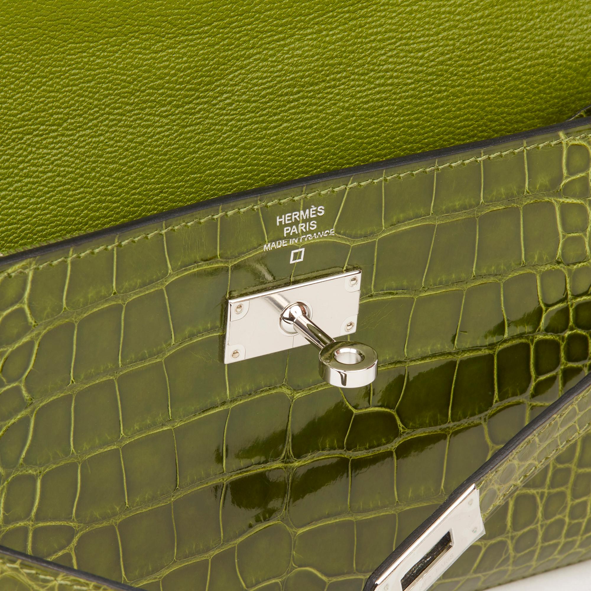 2009 Hermès Vert Perlouse Shiny Alligator Leather Kelly Long Wallet 3