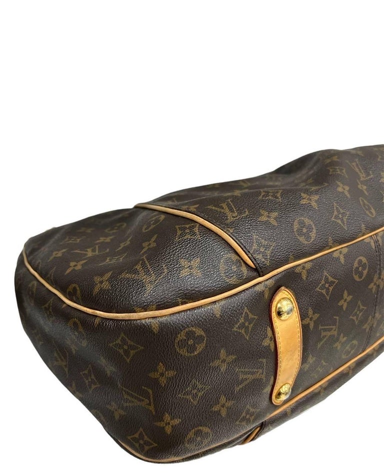 2009 Louis Vuitton Galliera GM Monogram Shoulder Bag 3