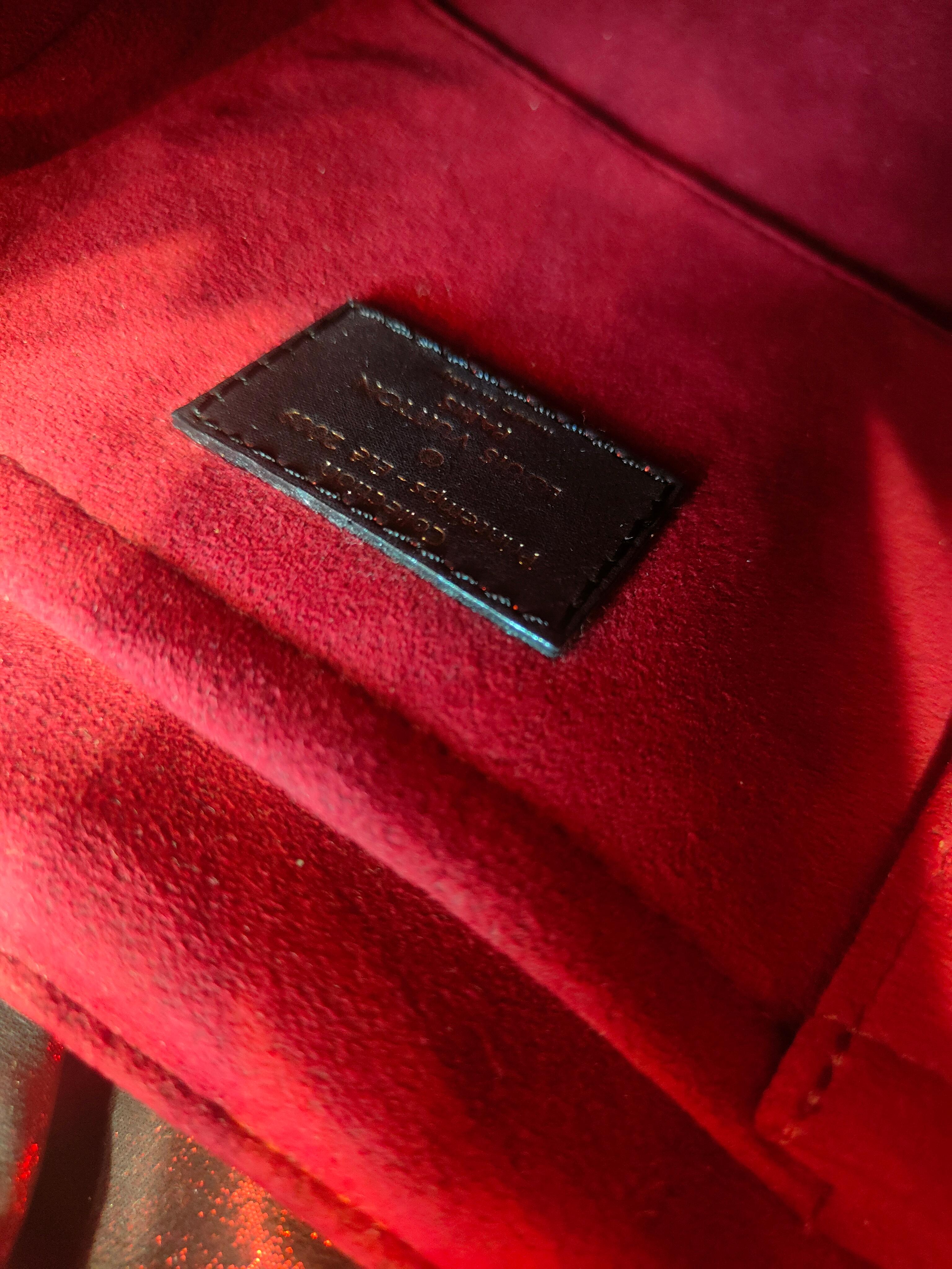 2009 Louis Vuitton Kalahari shoulder bag For Sale 8