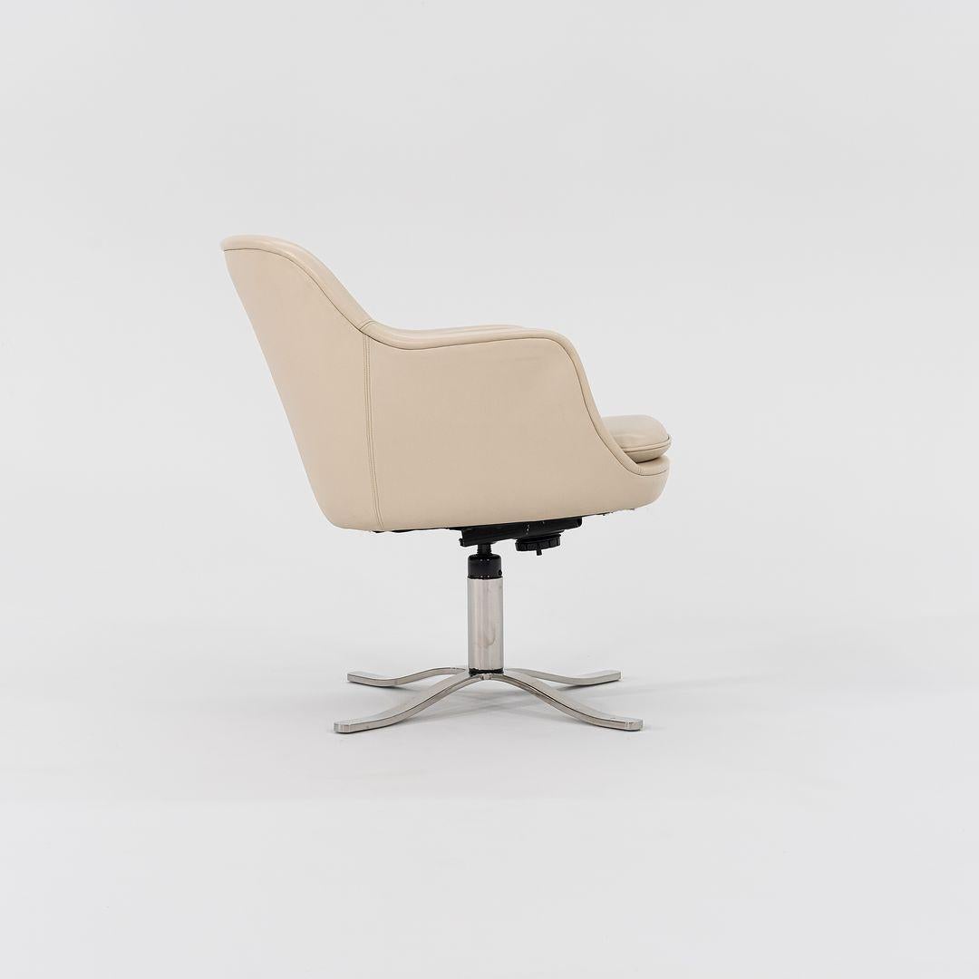 XXI secolo e contemporaneo 2009 Nicos Zographos Alpha Bucket Dining Arm Chairs Pelle e Inox 4x Disponibile in vendita