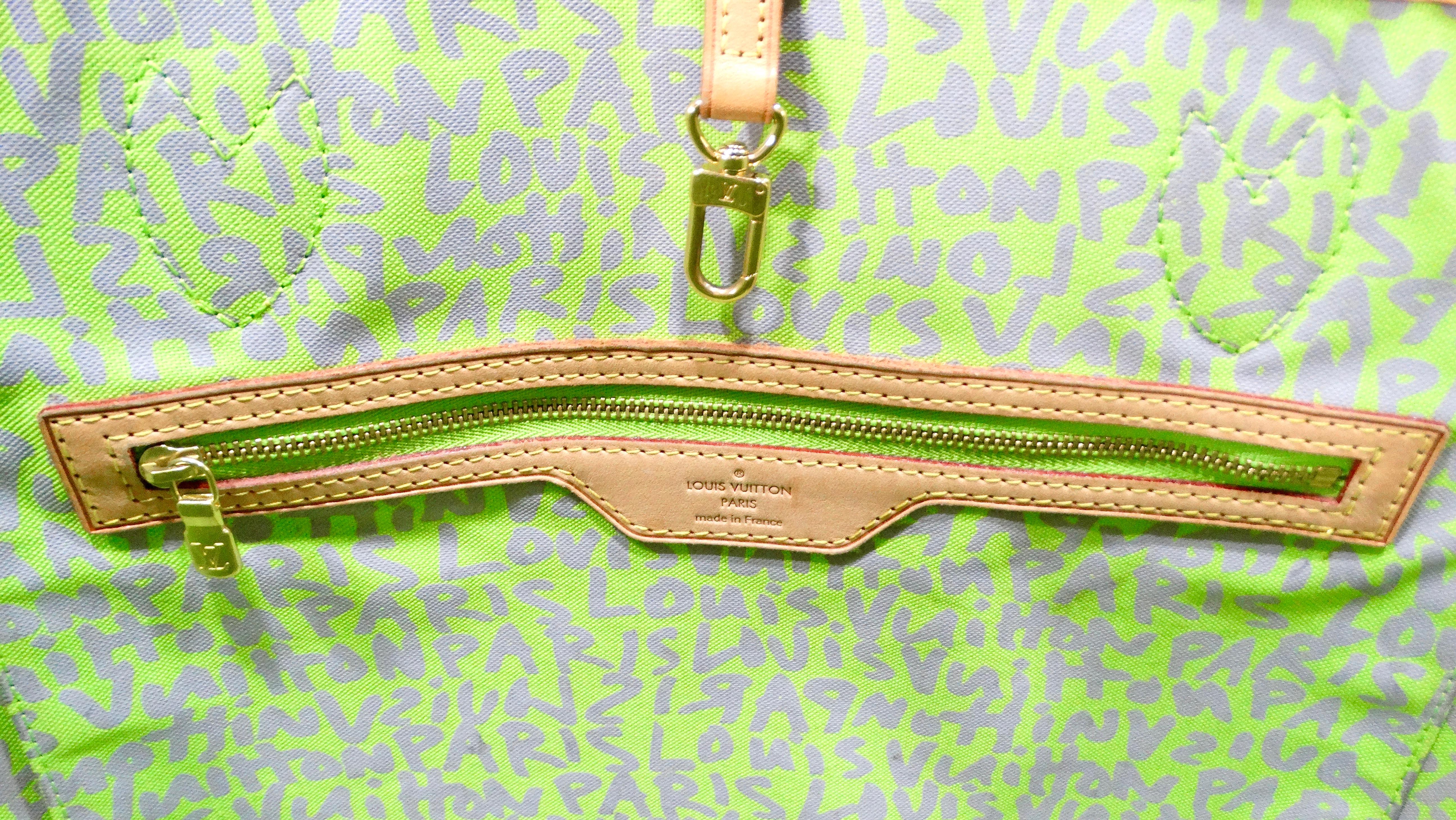 2009 Stephen Sprouse for Louis Vuitton Monogram Graffiti Neon Neverfull Tote Bag For Sale 2