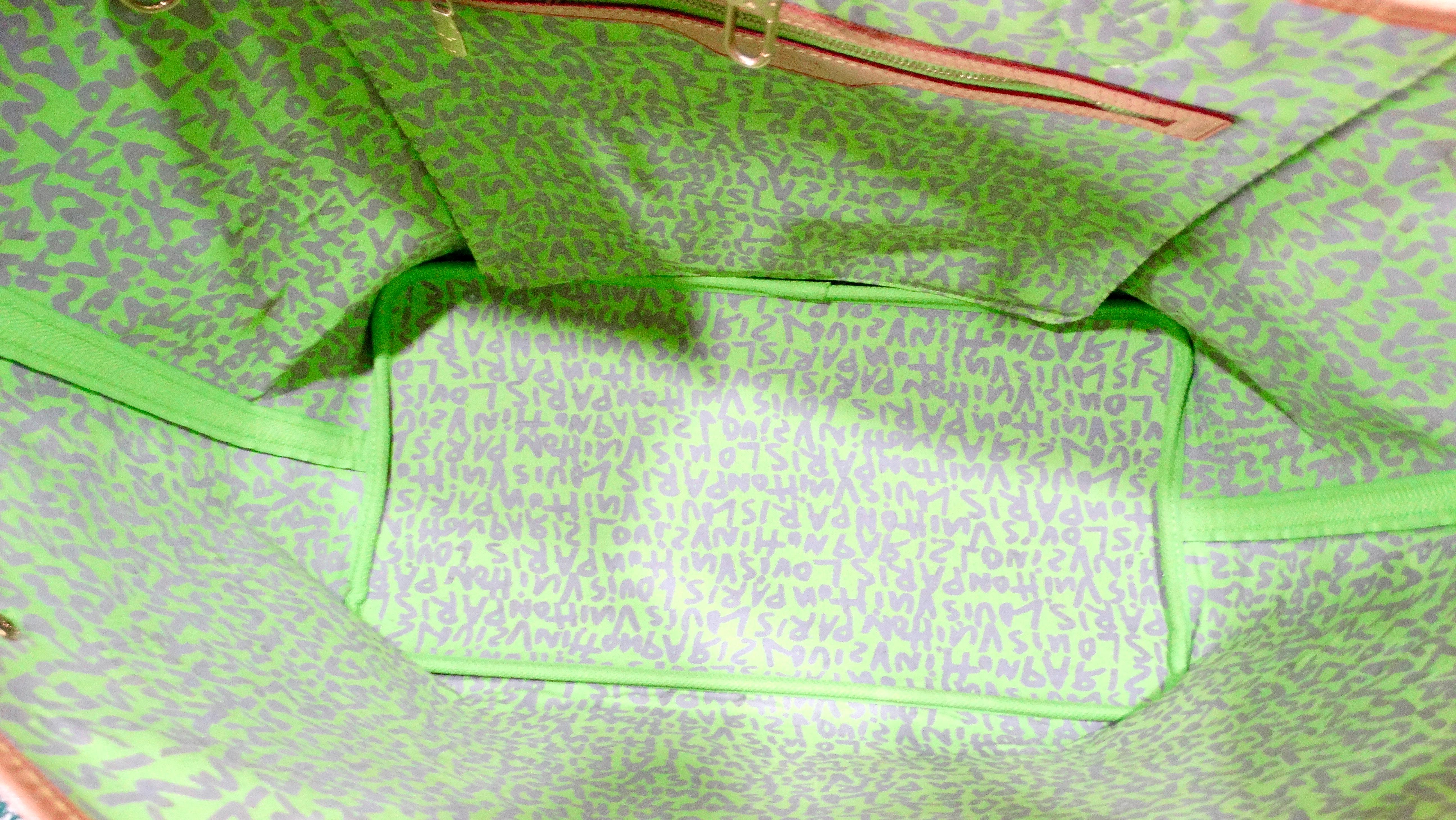 2009 Stephen Sprouse for Louis Vuitton Monogram Graffiti Neon Neverfull Tote Bag For Sale 3