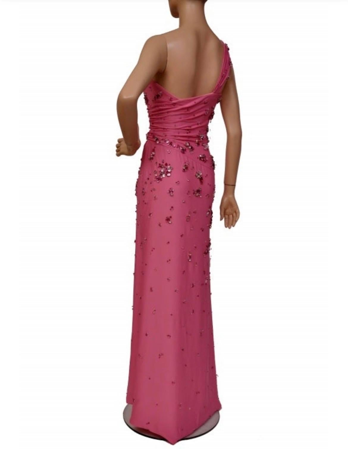 2009 Vintage Versace Crystal Embellished One Shoulder Pink Gown Italian 42 NWT For Sale 1
