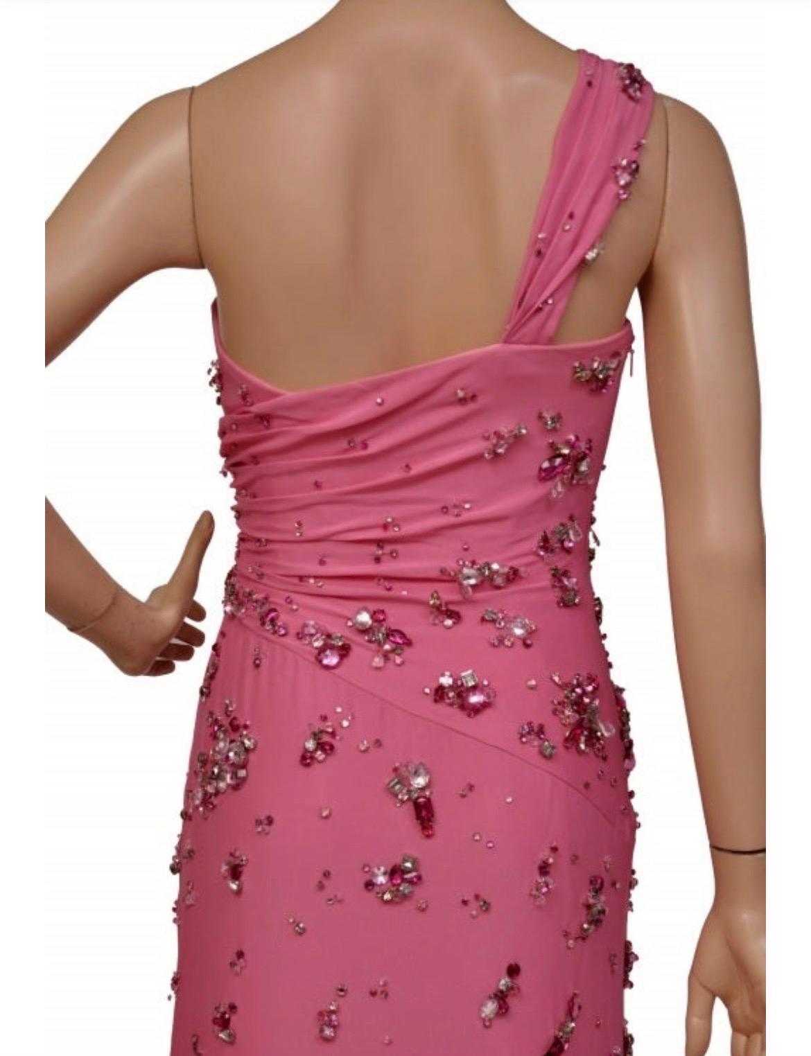 2009 Vintage Versace Crystal Embellished One Shoulder Pink Gown Italian 42 NWT For Sale 2